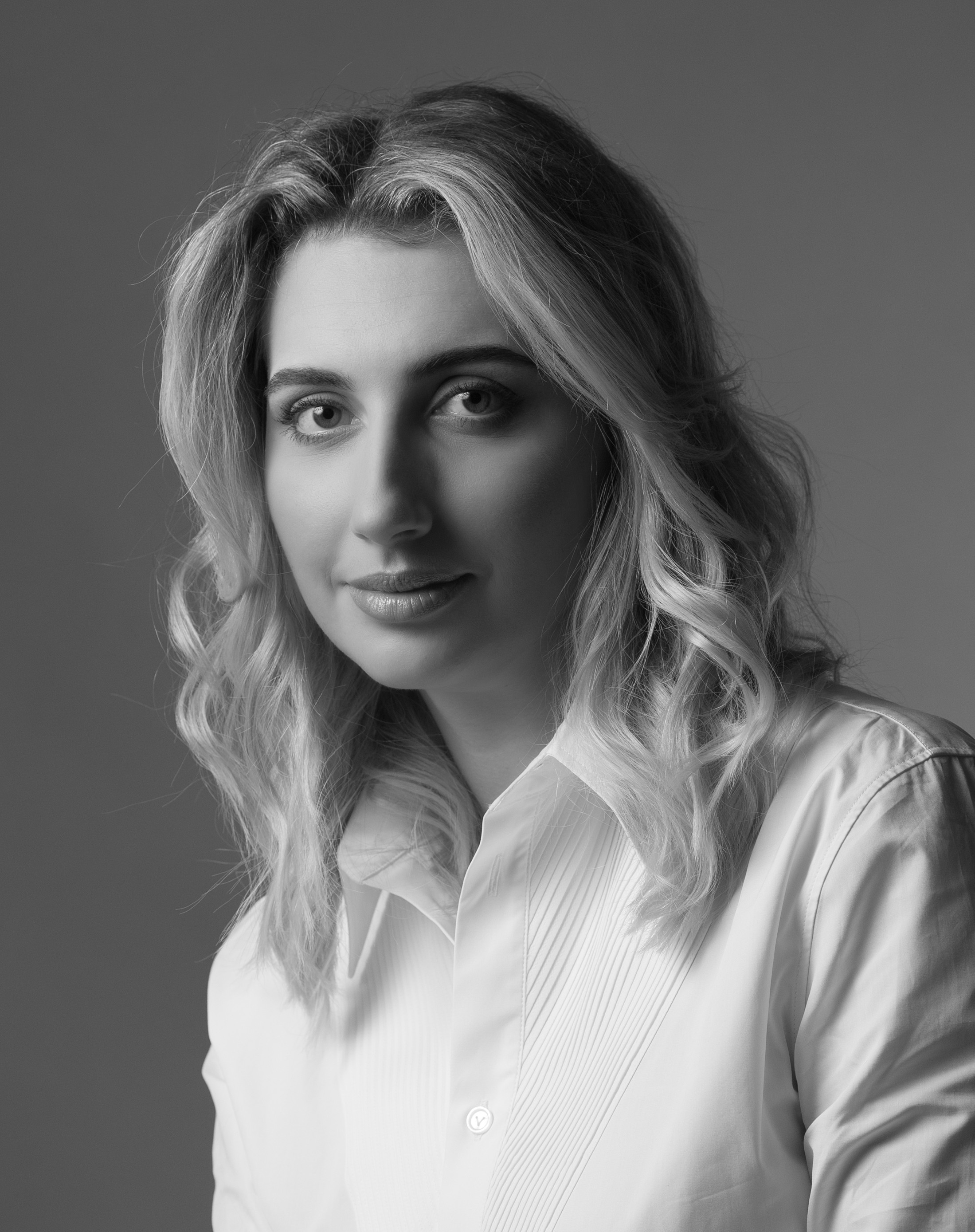 Елизавета. Евгений Левитан-Военский, портретный фотограф в Москве