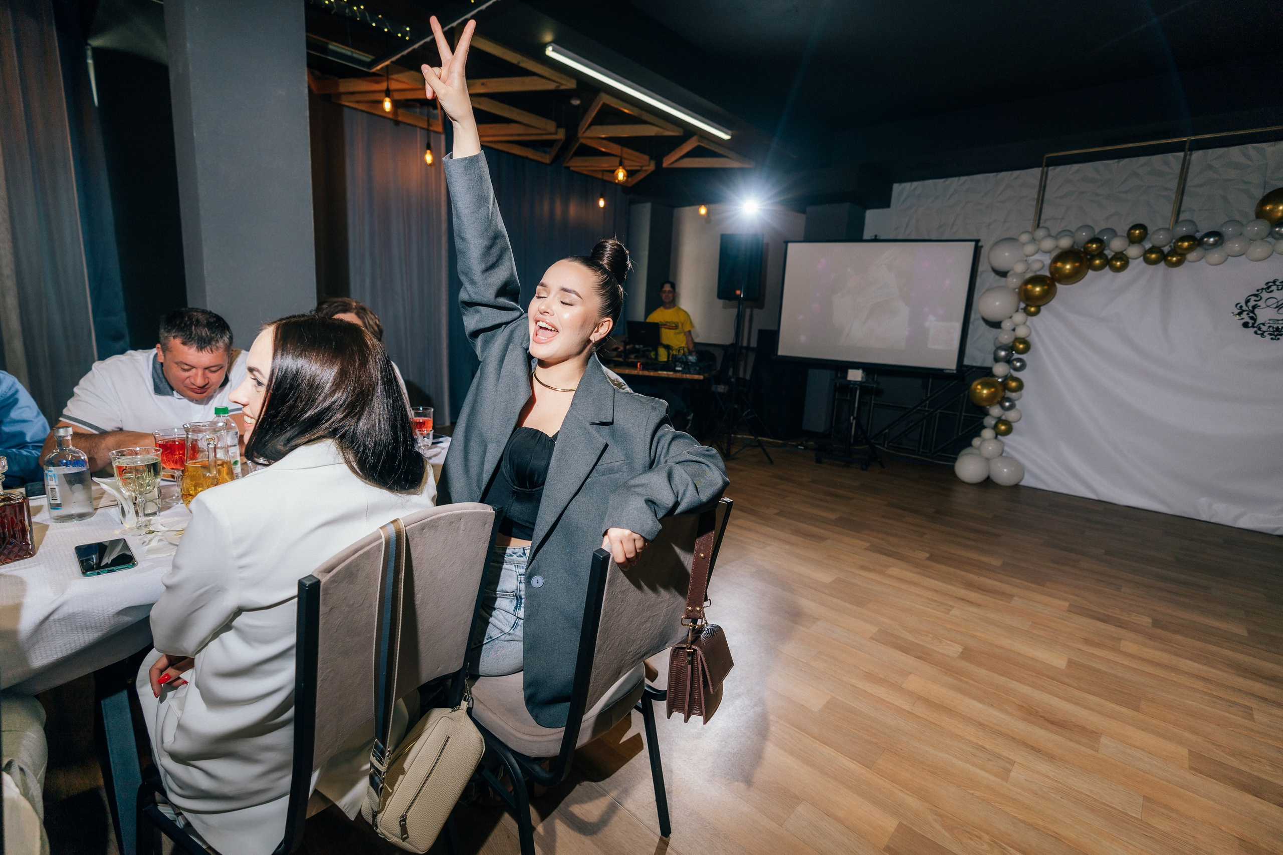 Красный кабриолет. Фотограф Ангарск Иркутск Ксения Король