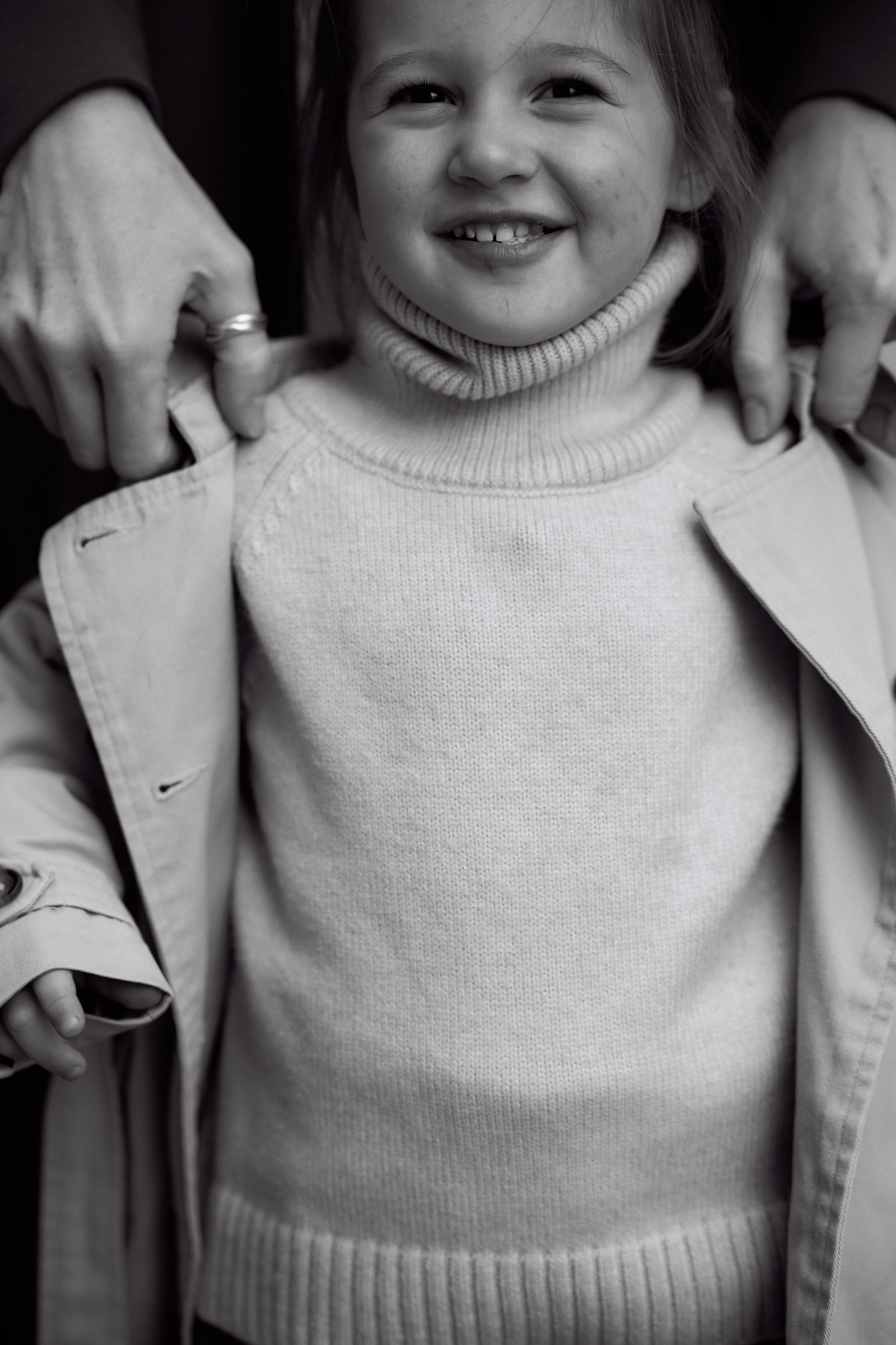 Рита и Кира. Прогулка по центру. Семейный и свадебный lifestyle-фотограф в Москве Мария Петрова