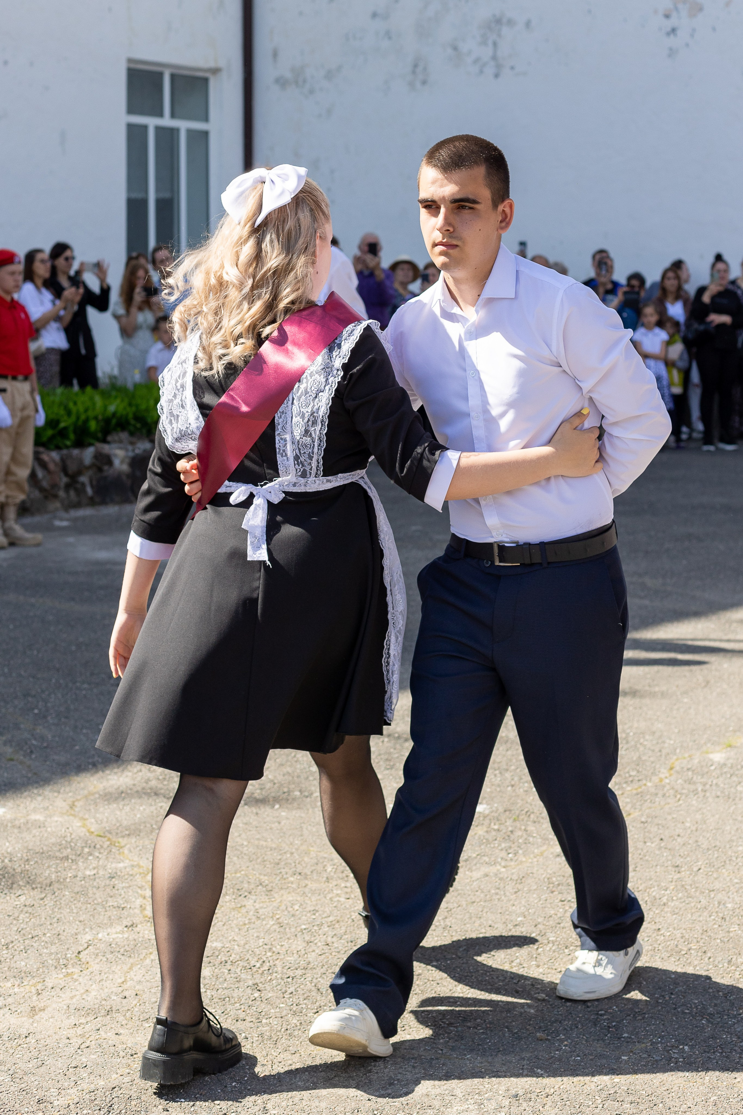 Последний звонок. Выпускные альбомы Майкоп, Краснодар Елена Золотарева