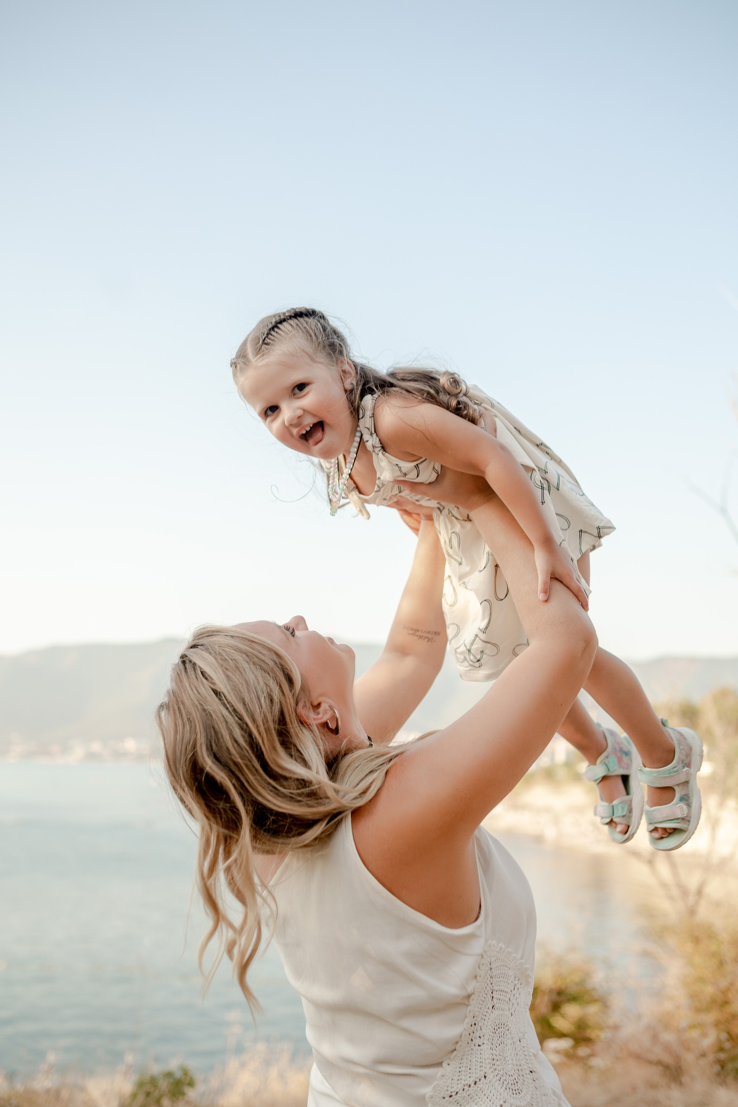 Стелла, Сергей, Виктория и Вероника. Фотограф в Геленджике, Архипо-Осиповке, Абрау-Дюрсо, Кринице Виктория