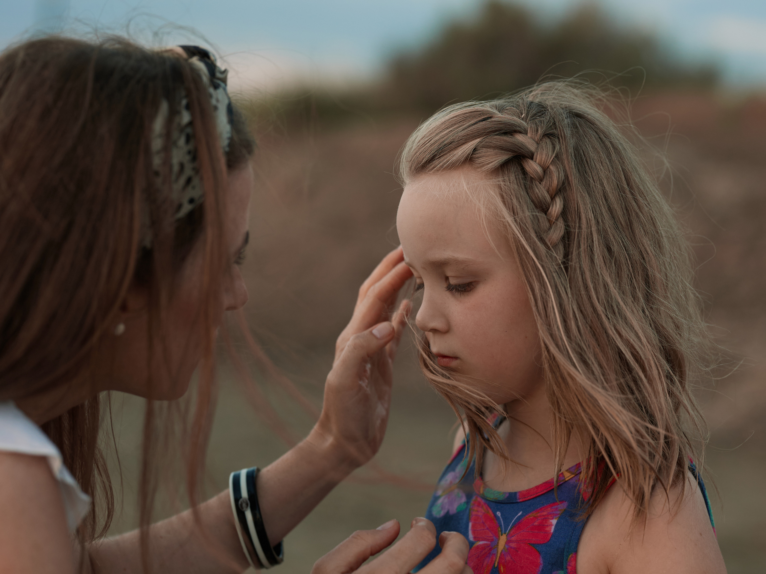Sessione fotografica di famiglia al mare. Fotografo di famiglie e ritrattista in Italia (Toscana)