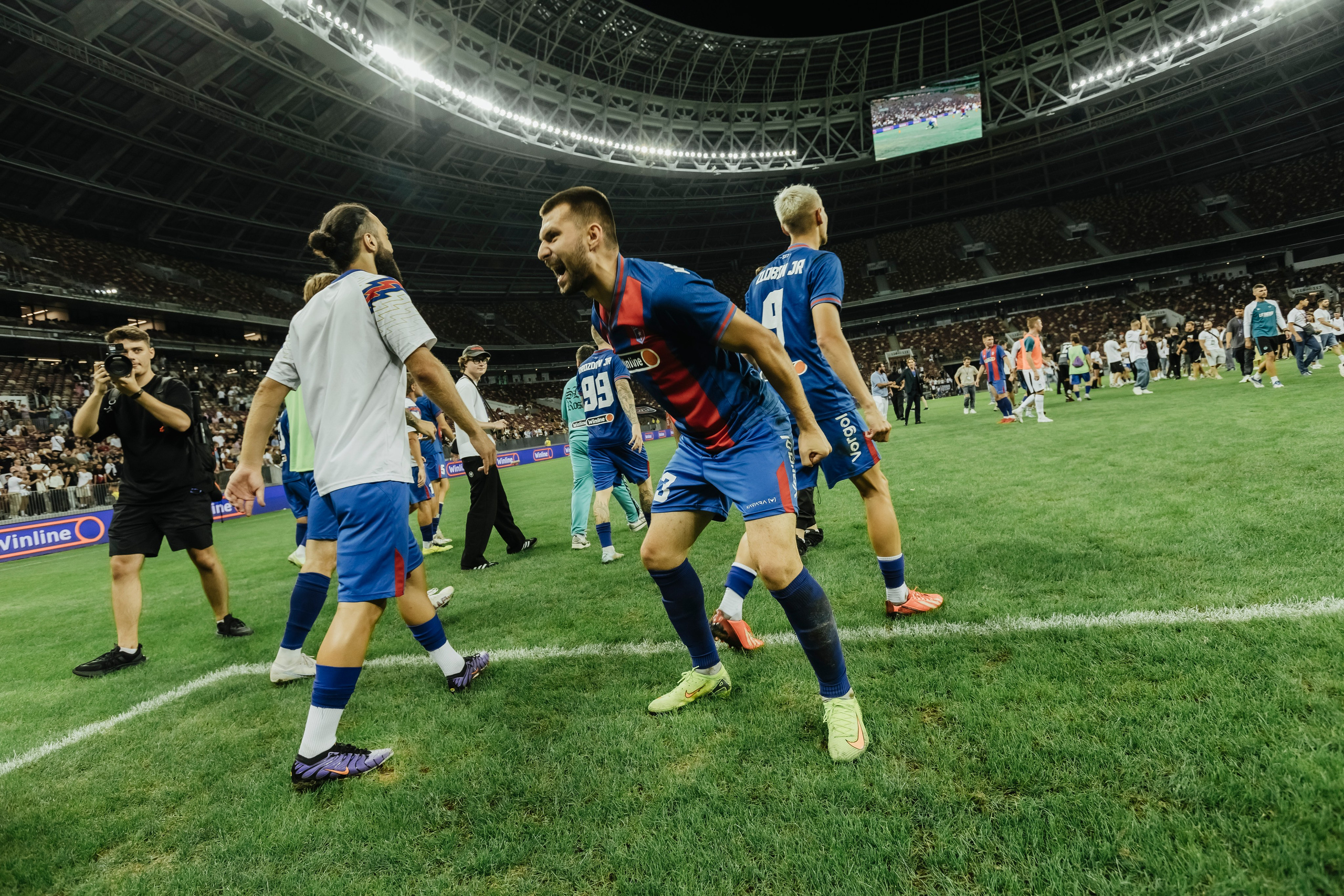 СКА Ростов-на-Дону -LIT Energy в Лужниках MFL. Репортажный, event, концертный и backstage фотограф из Москвы Виталий Кривцов