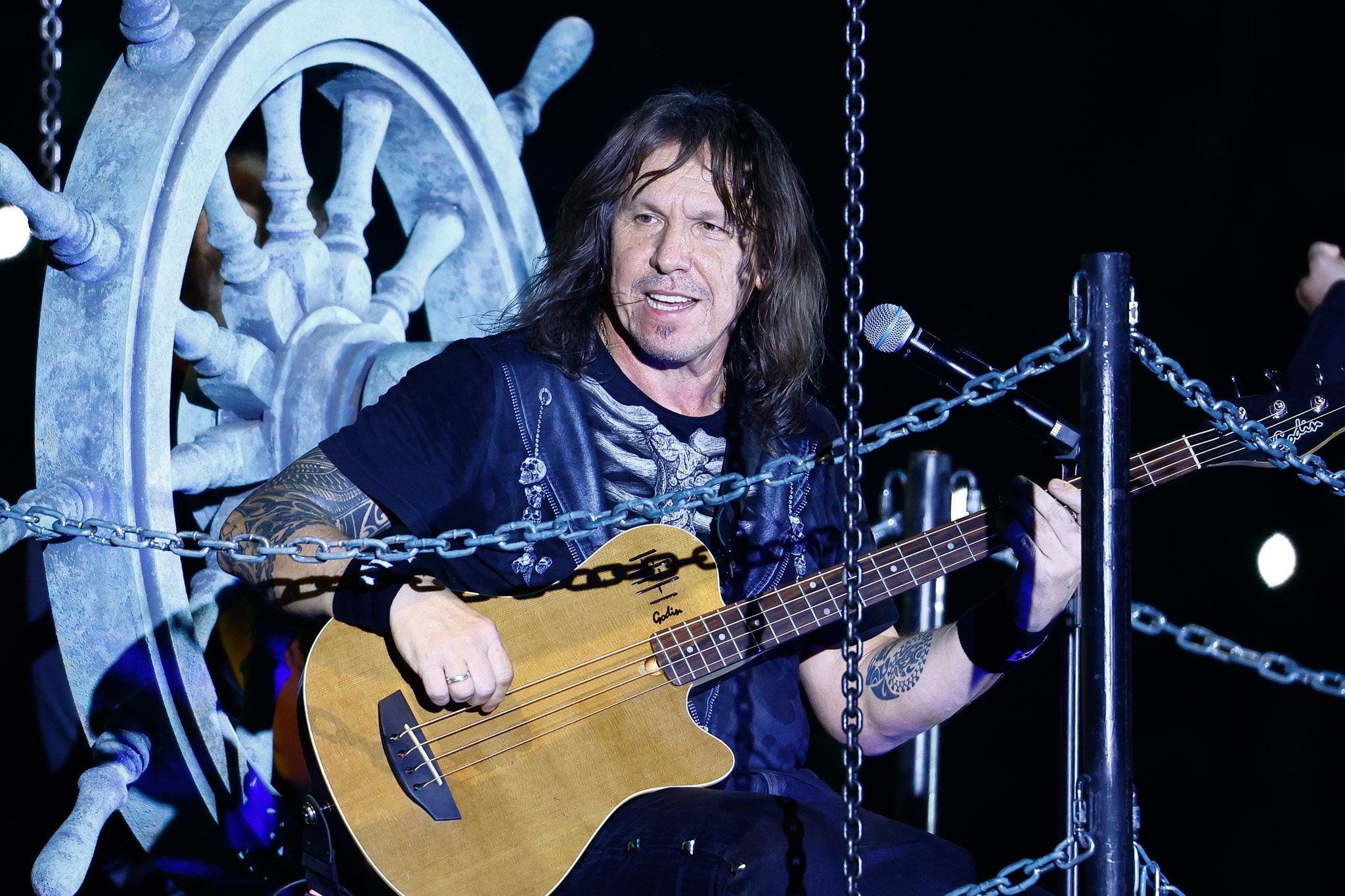 ШОУ ГОСТЬ ИЗ ЦАРСТВА ТЕНЕЙ (АРИЯ)