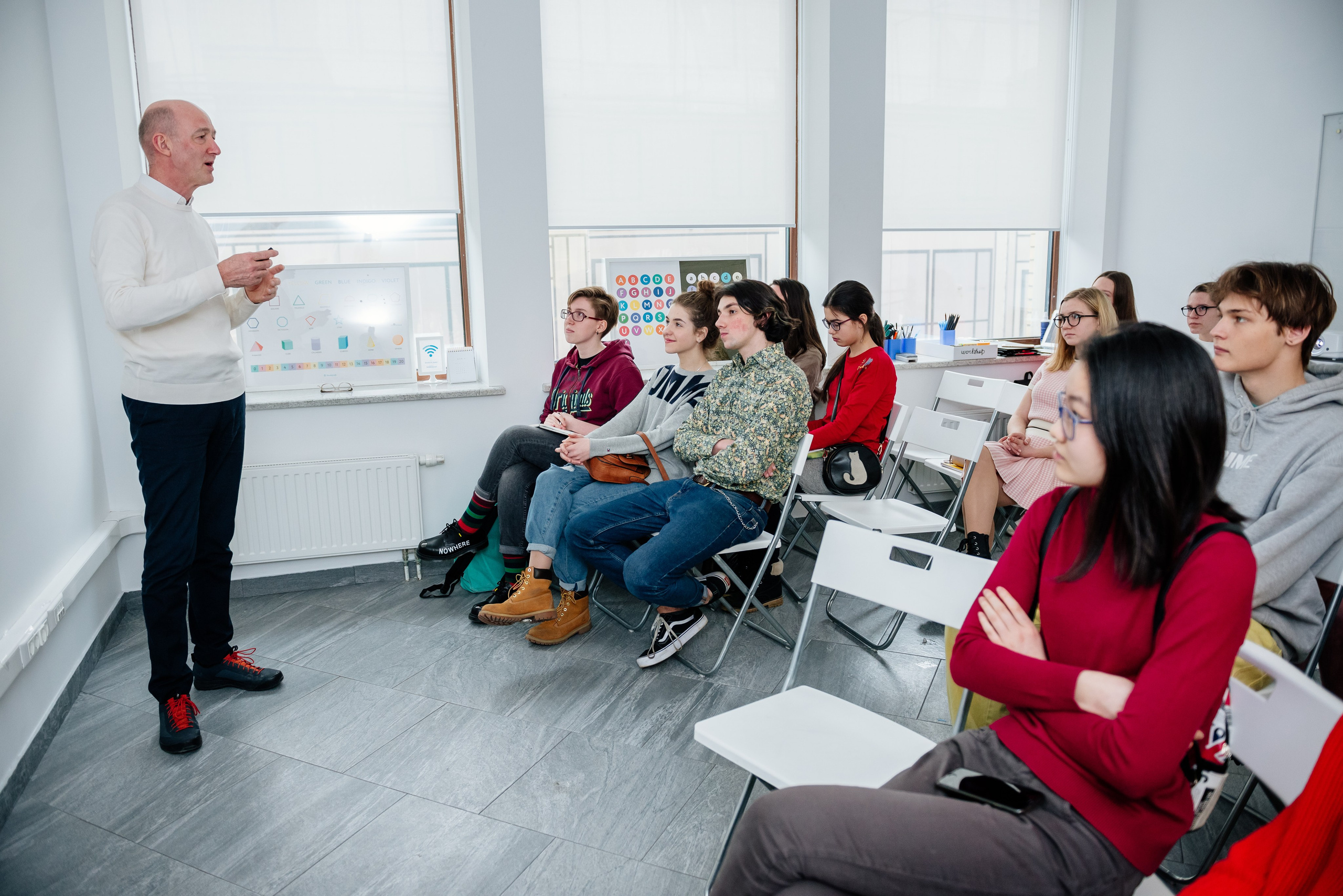 Английская школа. Study Lab. Фотограф LANA STIL. Семейный, репортажный фотограф, студия. Женский, мужской портрет. Фотографирую территориально в г. Королев, Москва, МО