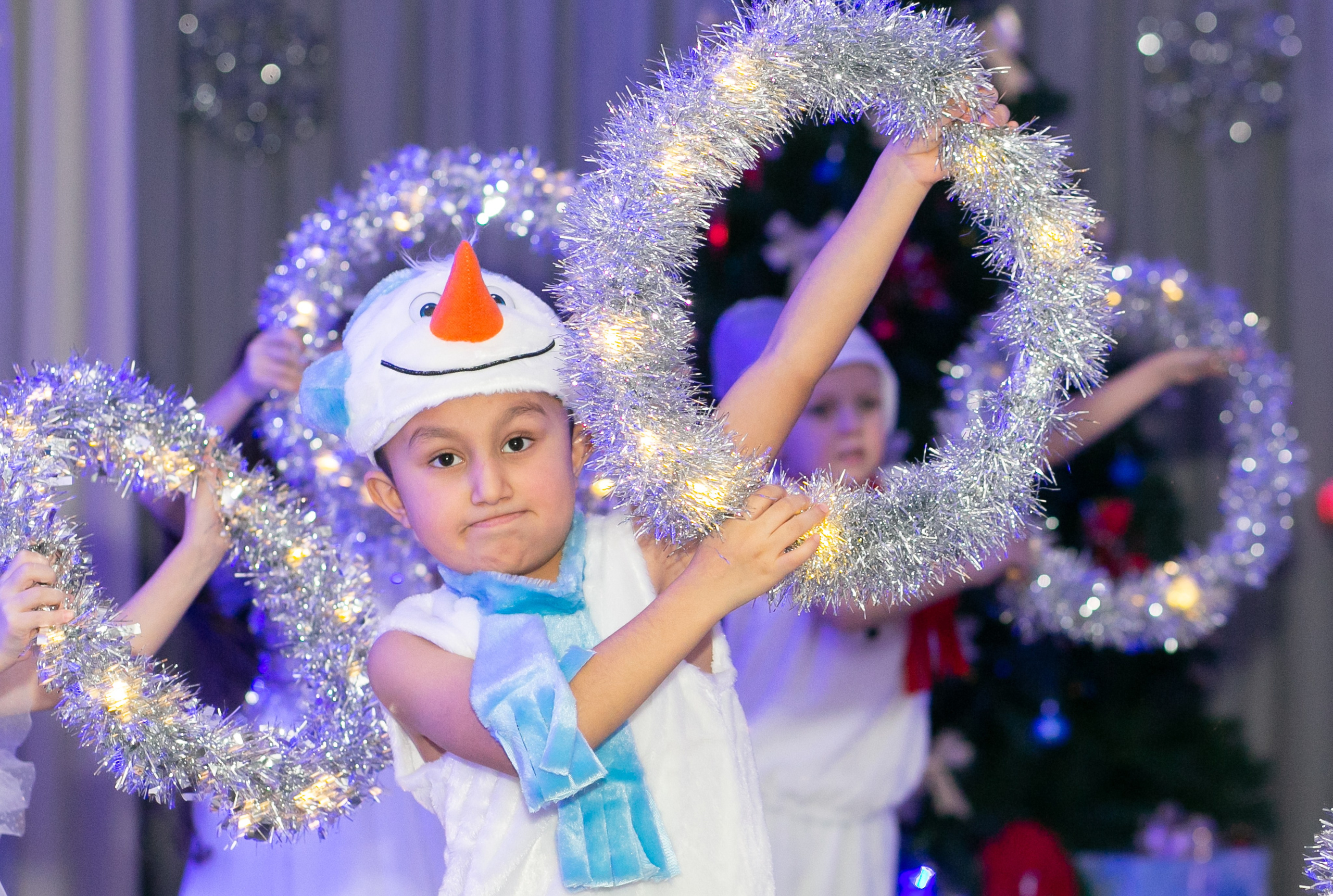 Выпускные и Утренники. Фотограф новорожденных и семейный фотограф НСО г. Бердск Марина Львова