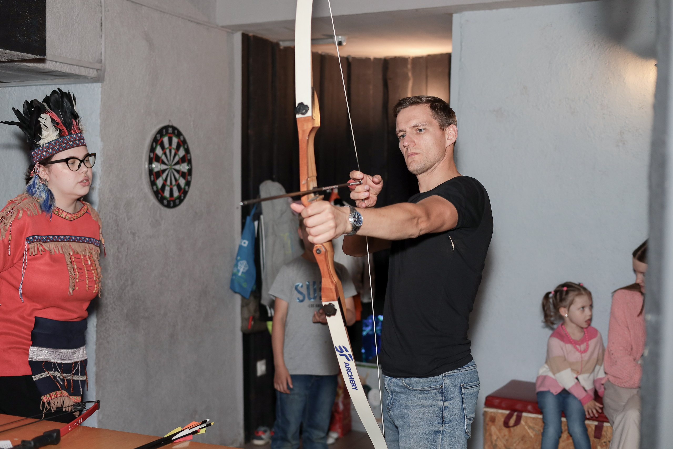 День рождение в стрелковом клубе. Фотограф Надршина Лилия