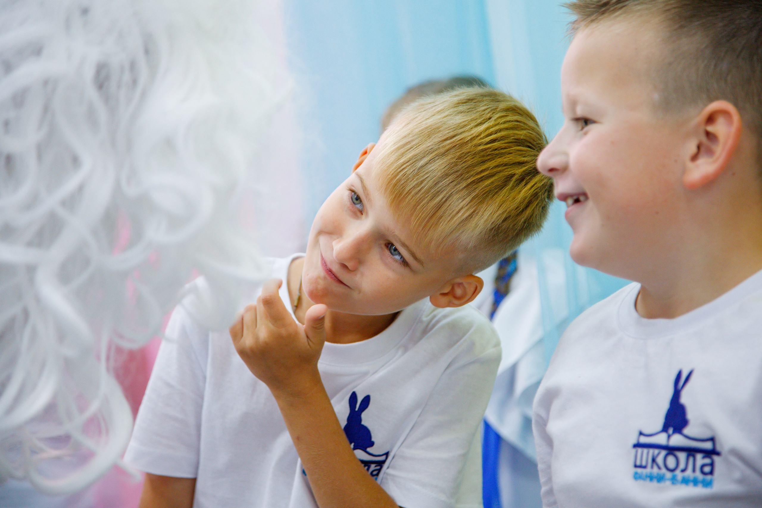 Репортажная съемка праздника знаний в школе. Семейный и школьный фотограф в Москве Анна Ткач