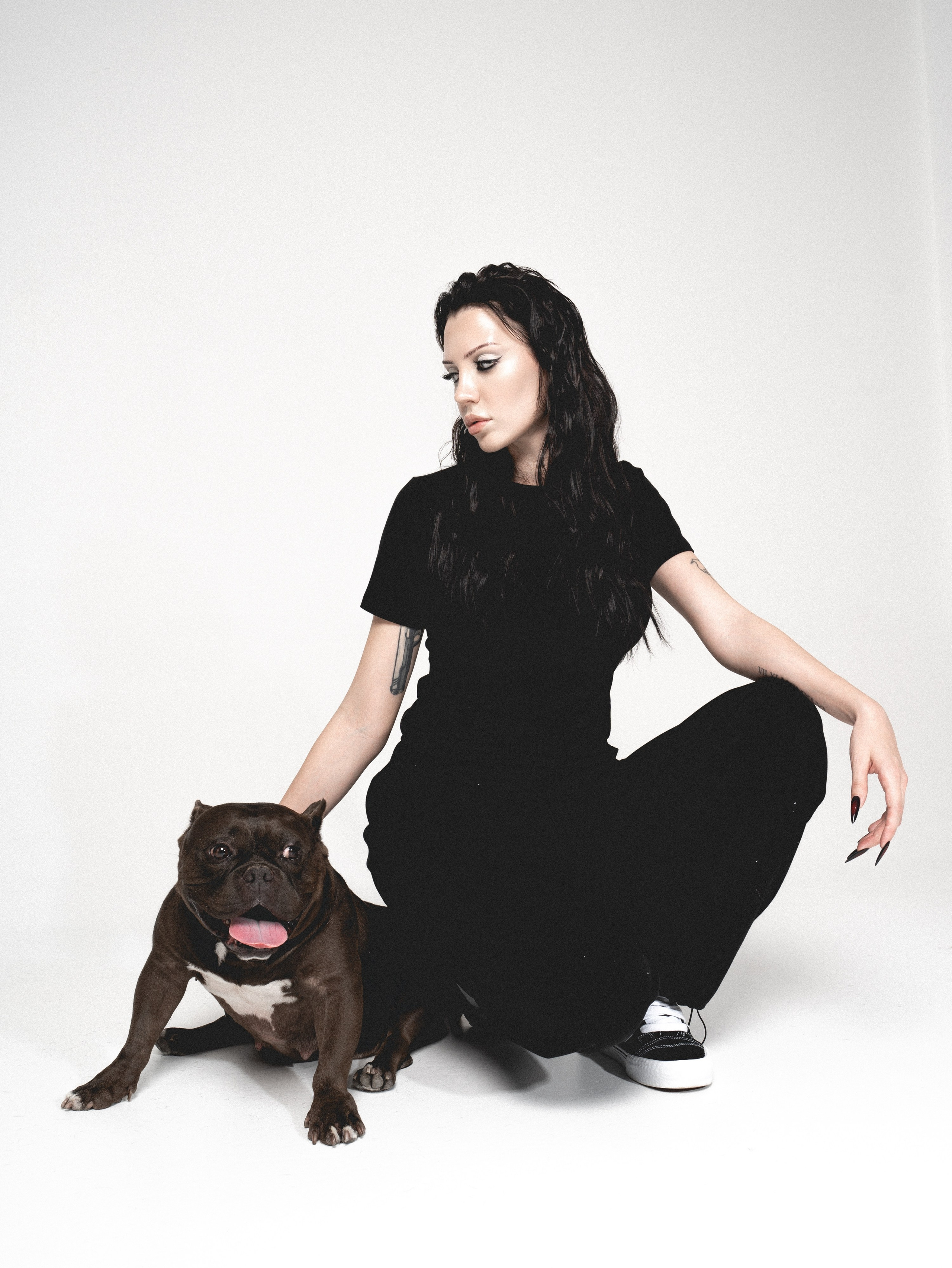 С собакой в студии. Иван Упоров — фотограф, рилсмейкер чебоксары