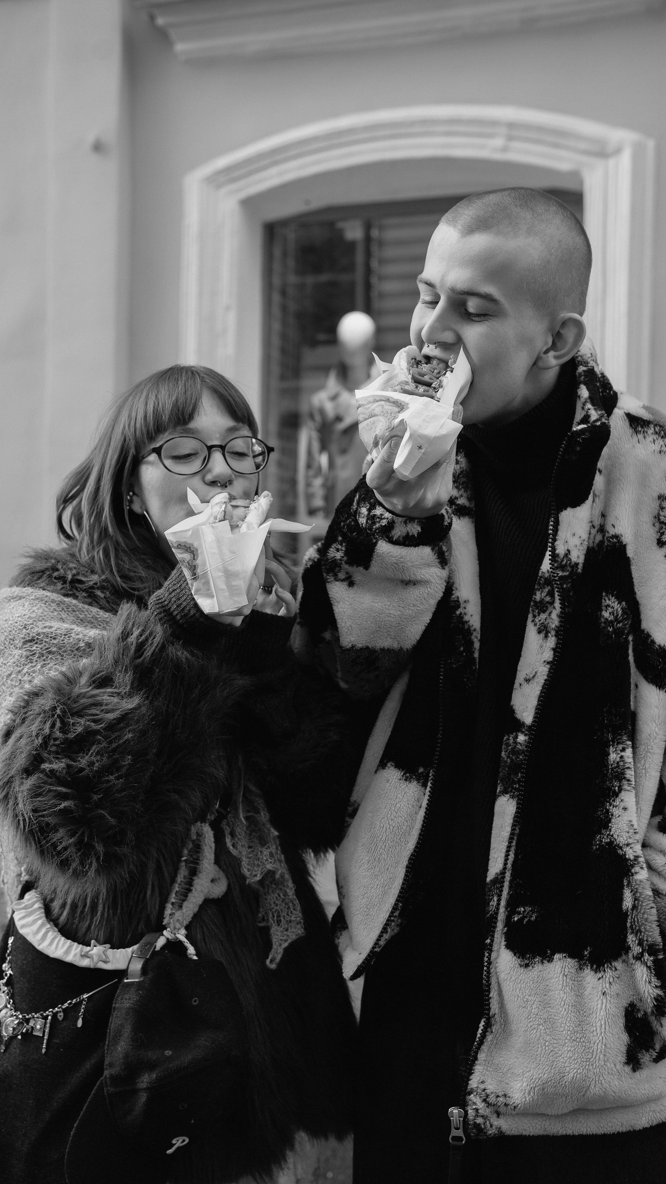 Андрей и Соня. Фотограф/рилсмейкер в Москве и МО. Свадьбы, индивидуальные съемки, лавстори, беременность, мероприятия, бренды