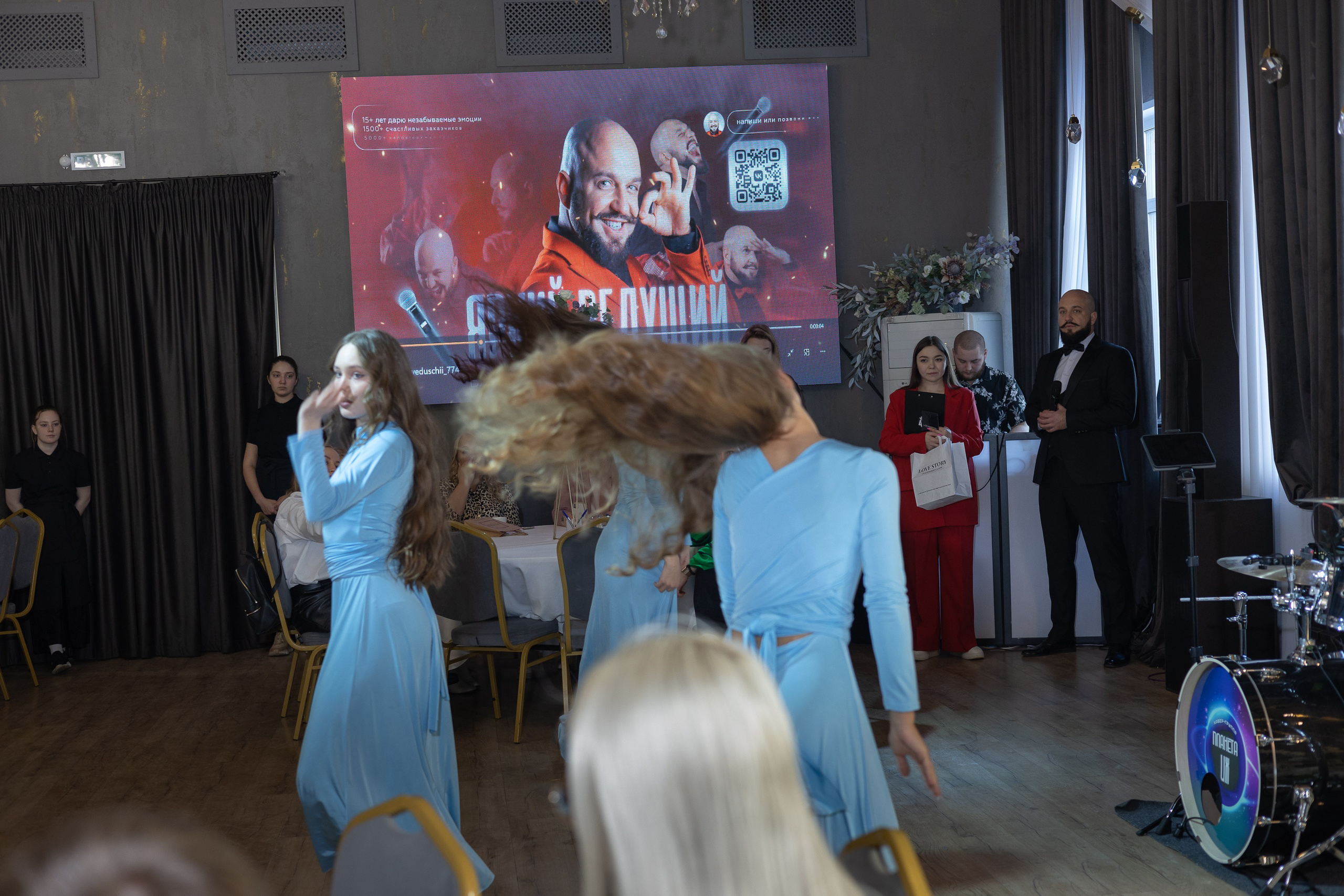 Свадебное чаепитие для молодоженов