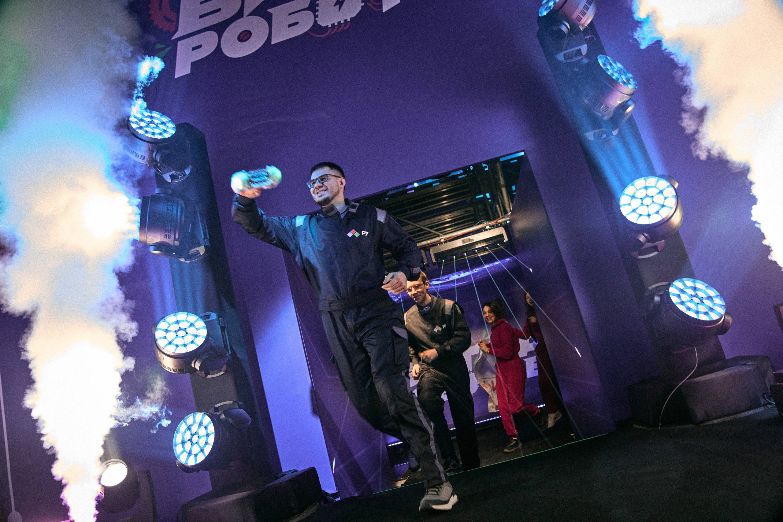 БИТВА РОБОТОВ / ФИНАЛ 2025. Фотограф мероприятий / Ваши воспоминания — Моя забота