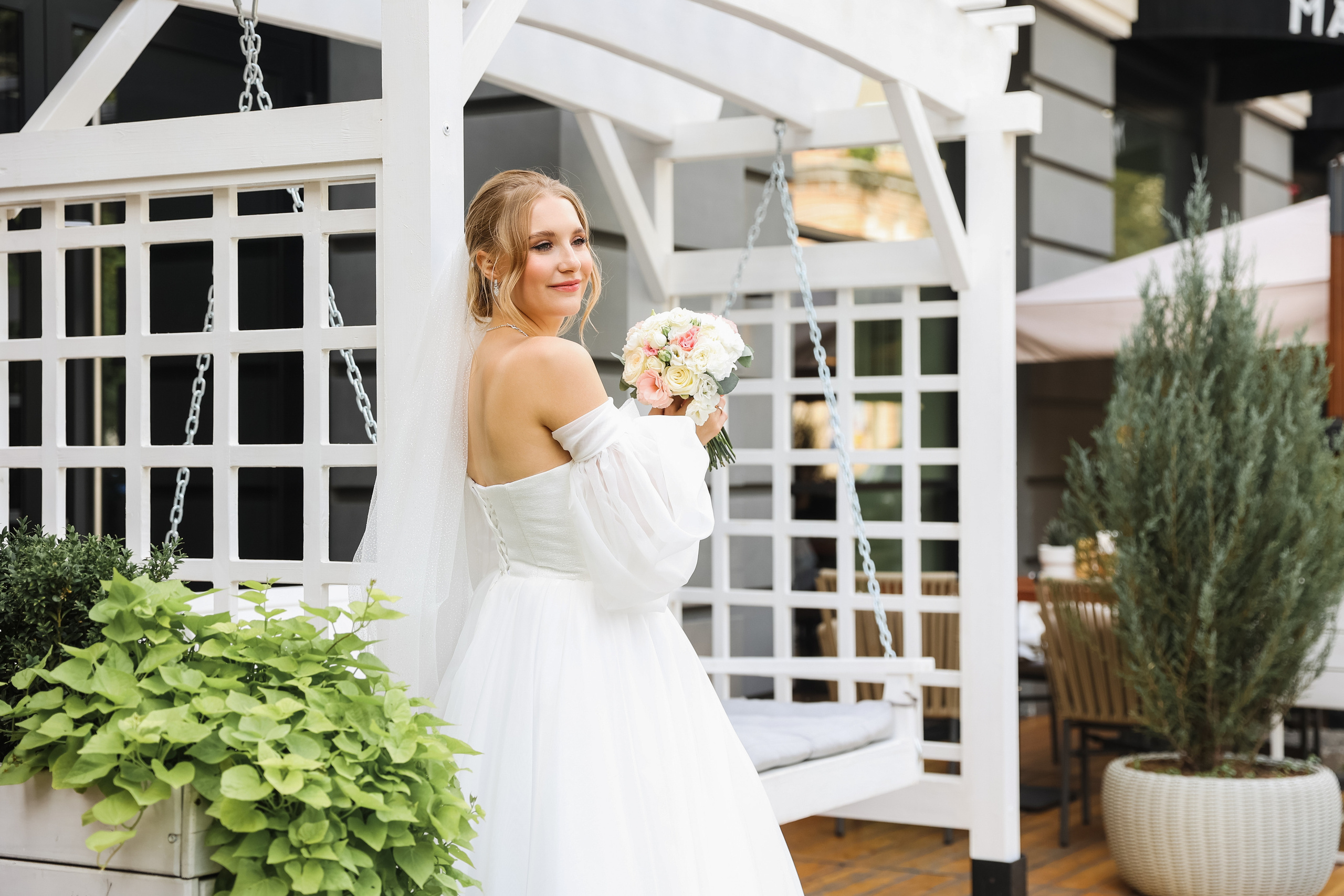 Илья и Кристина. Главная