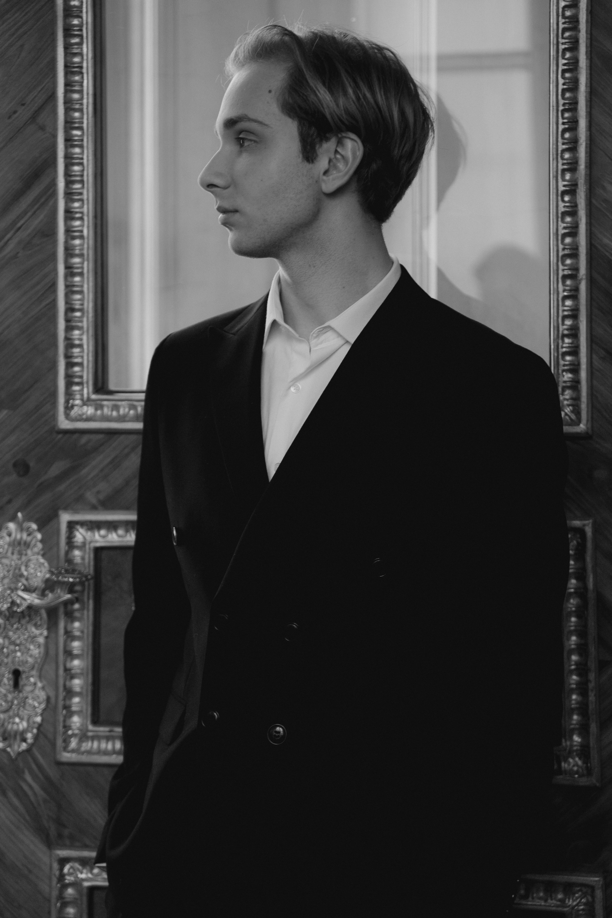 В Эрмитаже. Свадебный фотограф в Санкт-Петербурге Саша Колоцей