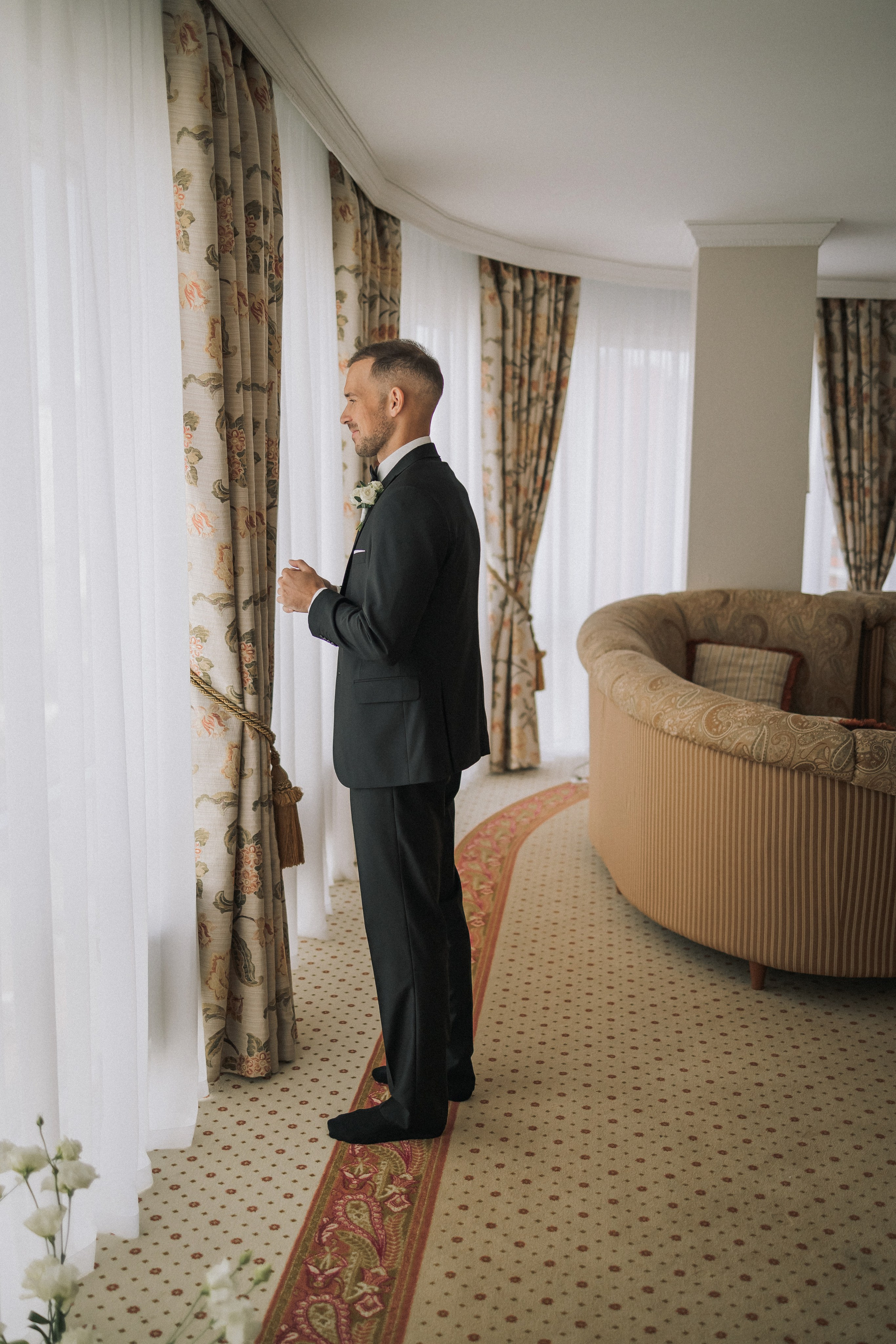 Свадебная прогулка Екатерины и Евгения. Свадебная фотография. Арина Рубах