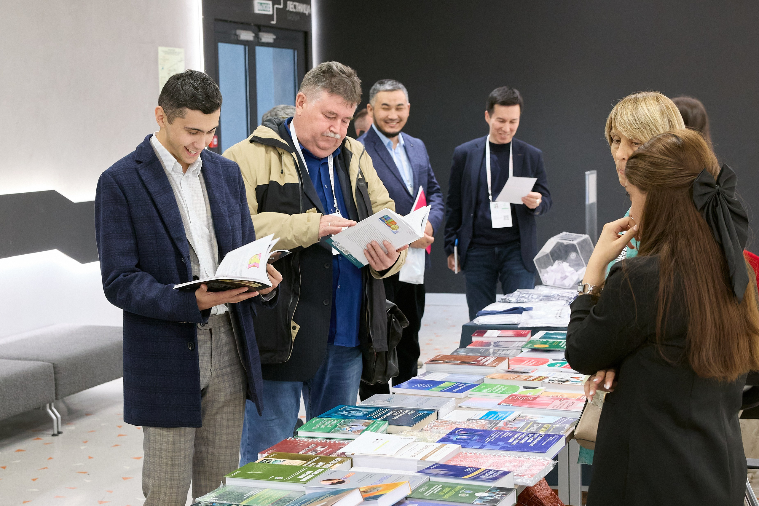 ТОП-САММИТ Травматология -Ортопедия-Реконструктивная хирургия. Мое имя Раиль. Я репортажный фотограф в Казани, так же мой любимый жанр — свадебный фотограф