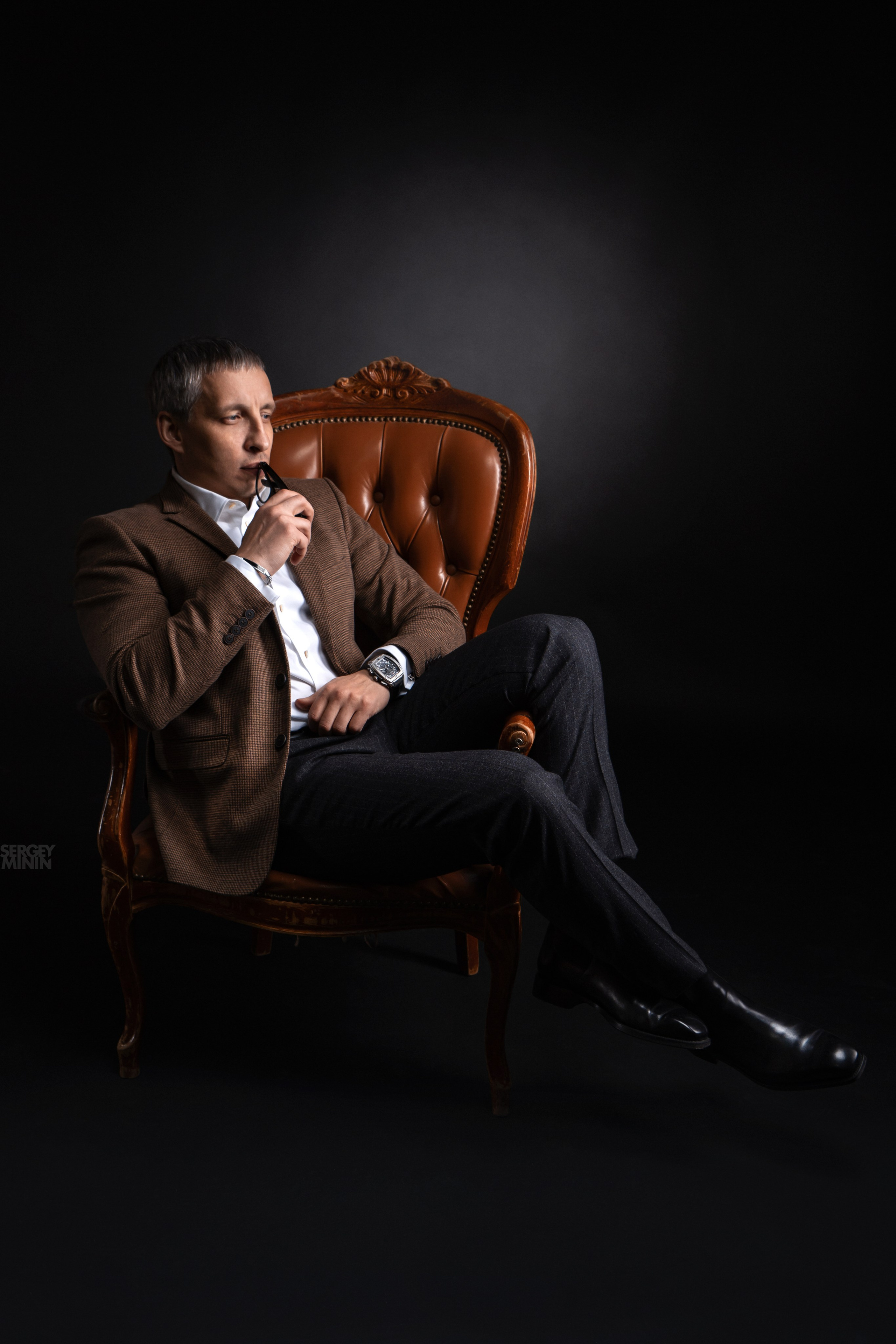 Деловые Портреты женщин и мужчин. Студийный и Рекламный Фотограф в Екатеринбурге Сергей Минин