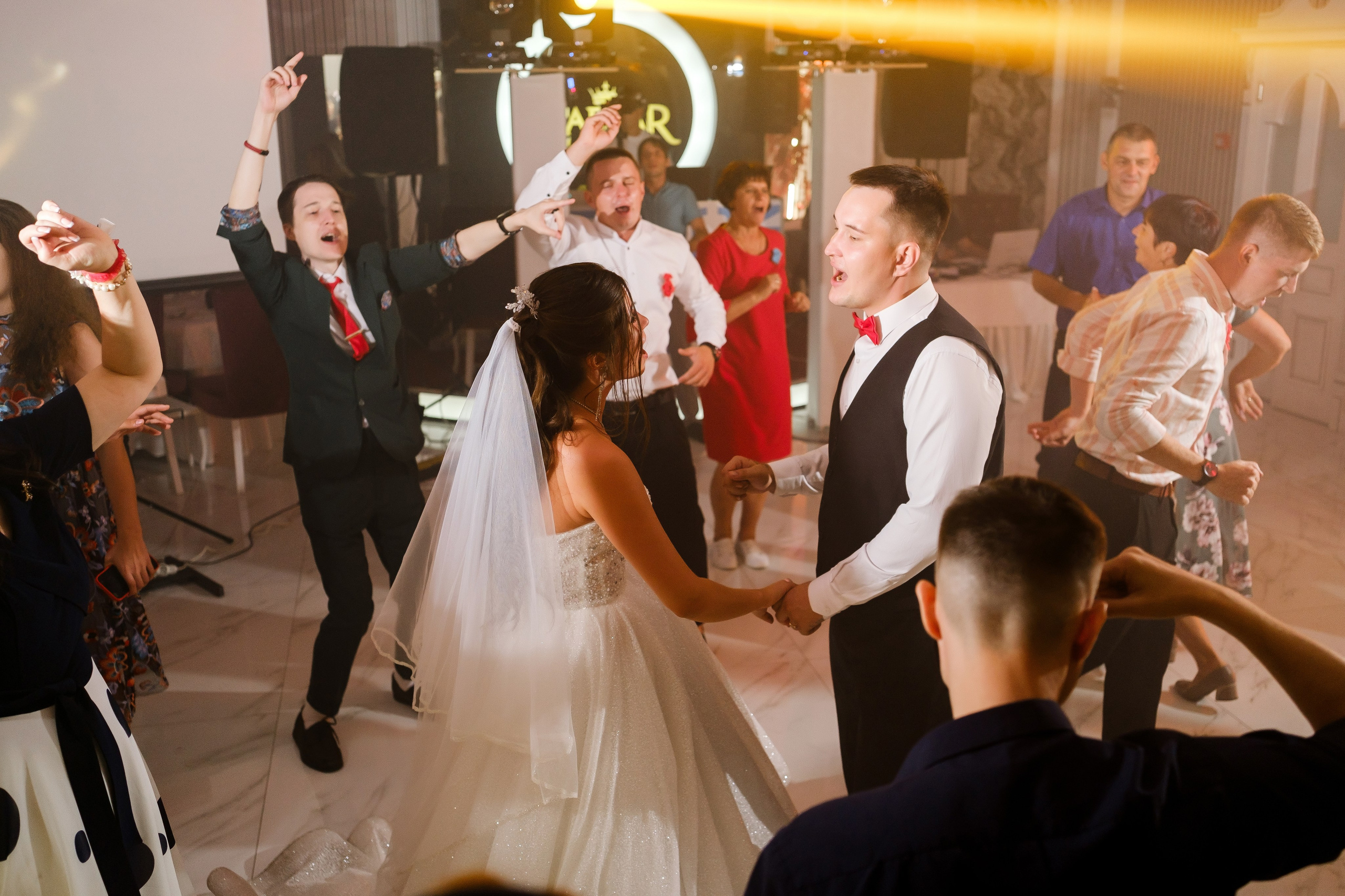 Михаил и Юлия. Свадебный фотограф | репортаж | праздники | крещение