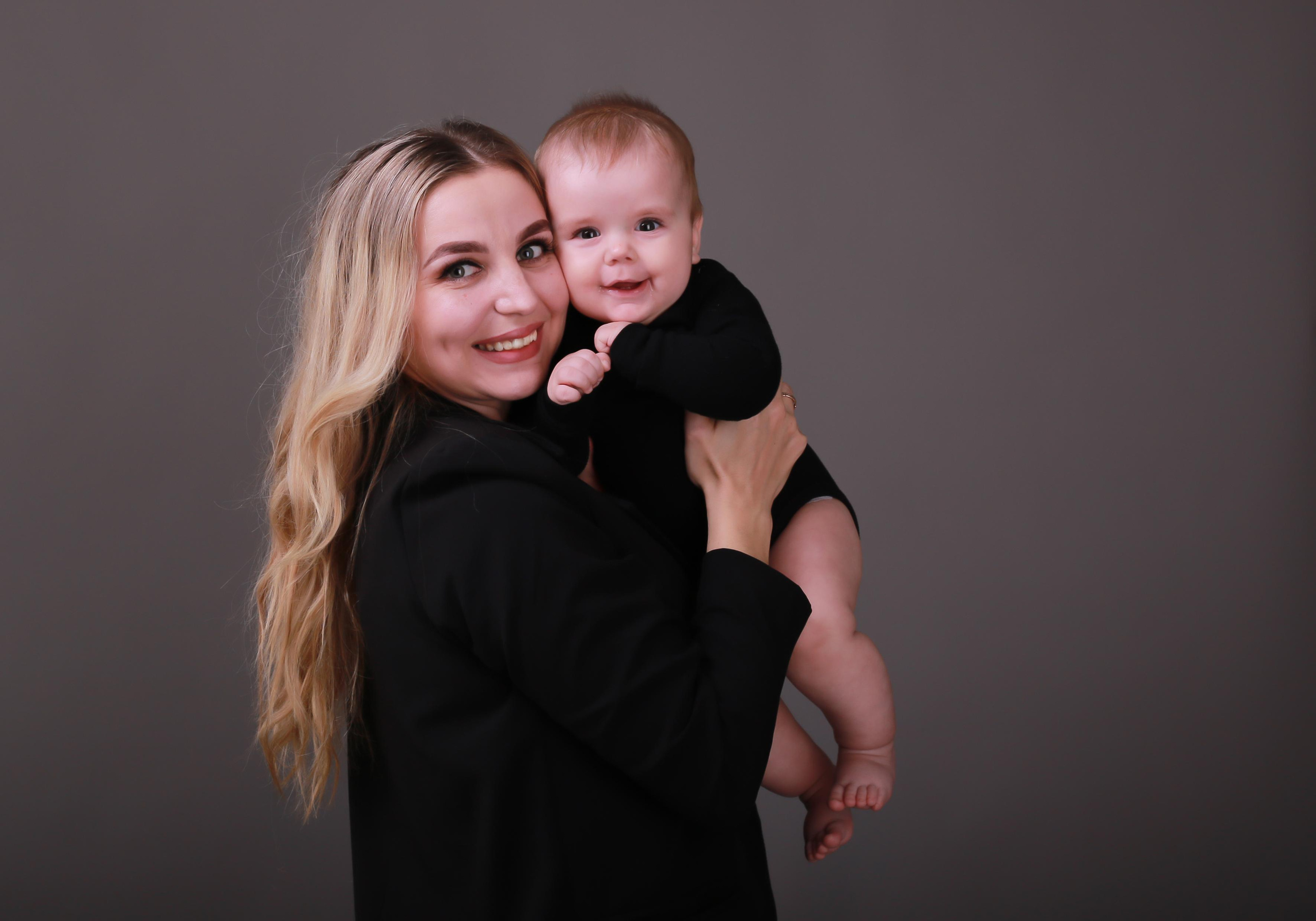 Мама+малыш. ФОТОСТИЛЬ, изготовление рекламной продукции в Приморско-Ахтарске