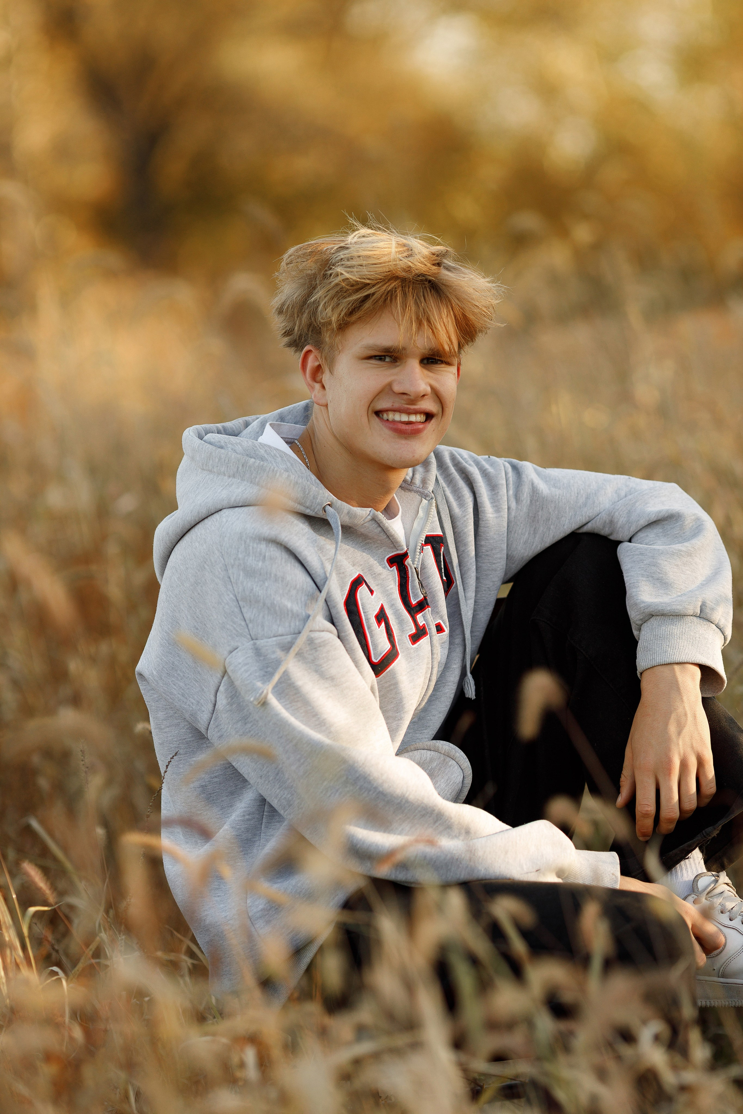 Осень 11 класс (съемка в поле). Photoalbum-vl.ru