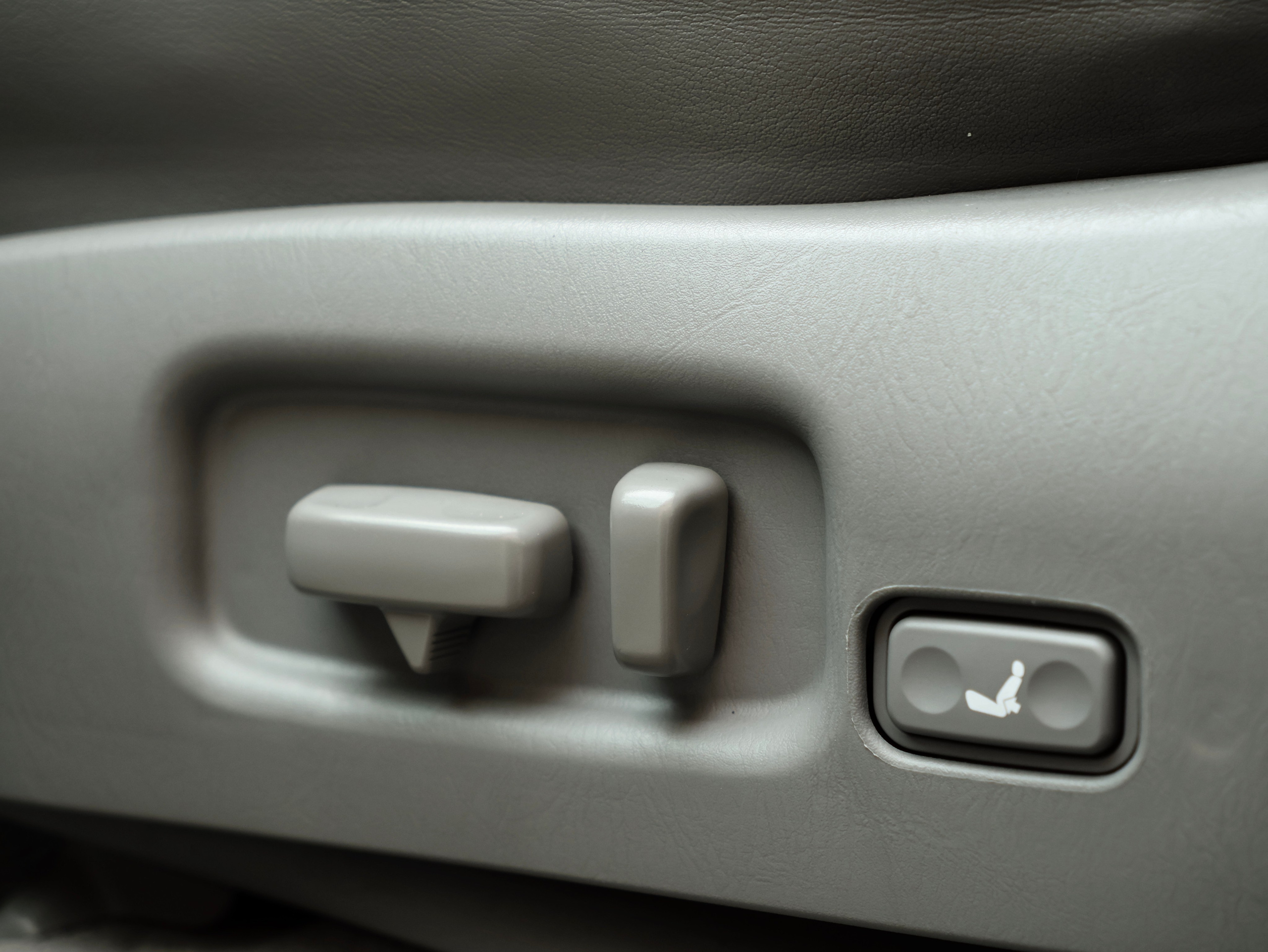 Lexus LX470. Photo-nk