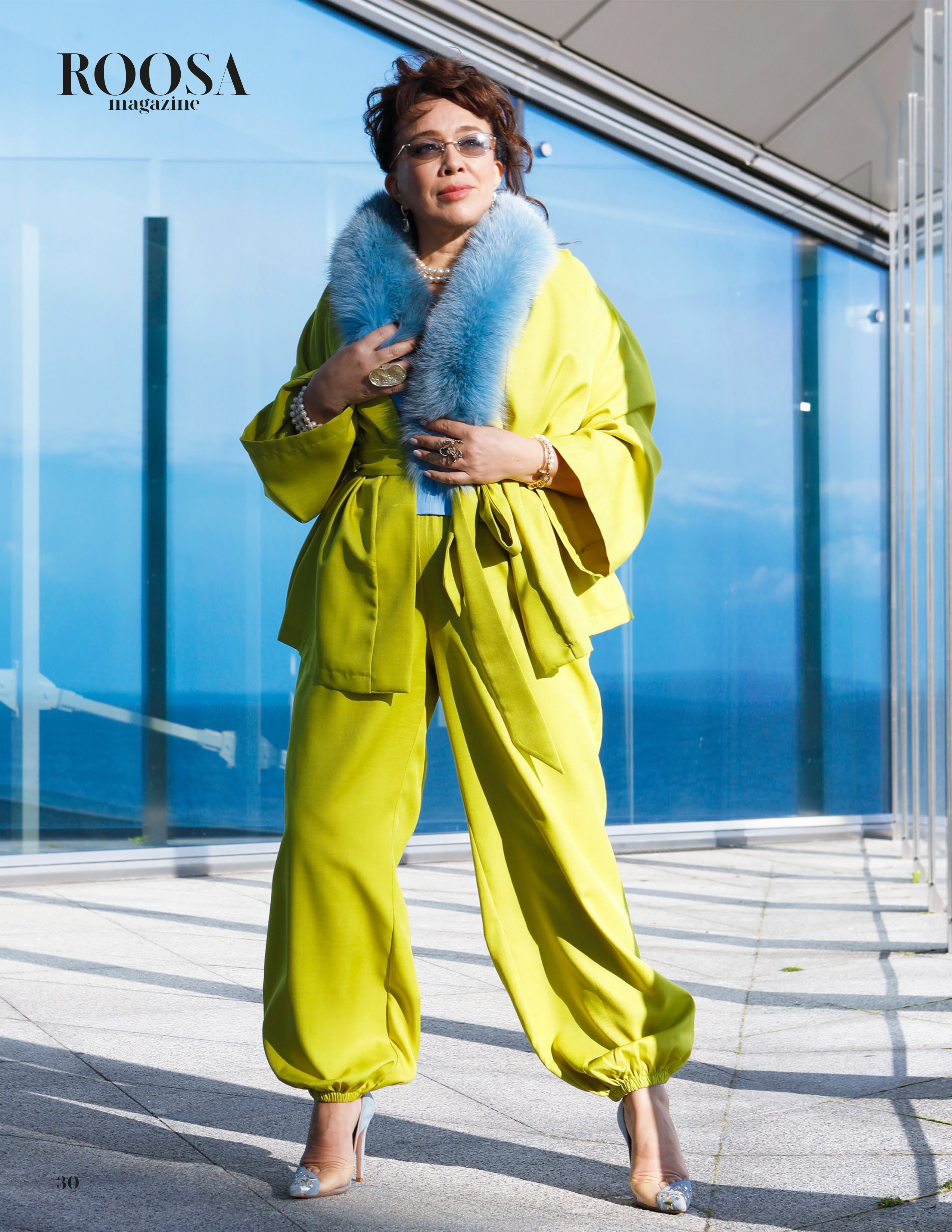 Roosa magazine. Elizabeth Marriott