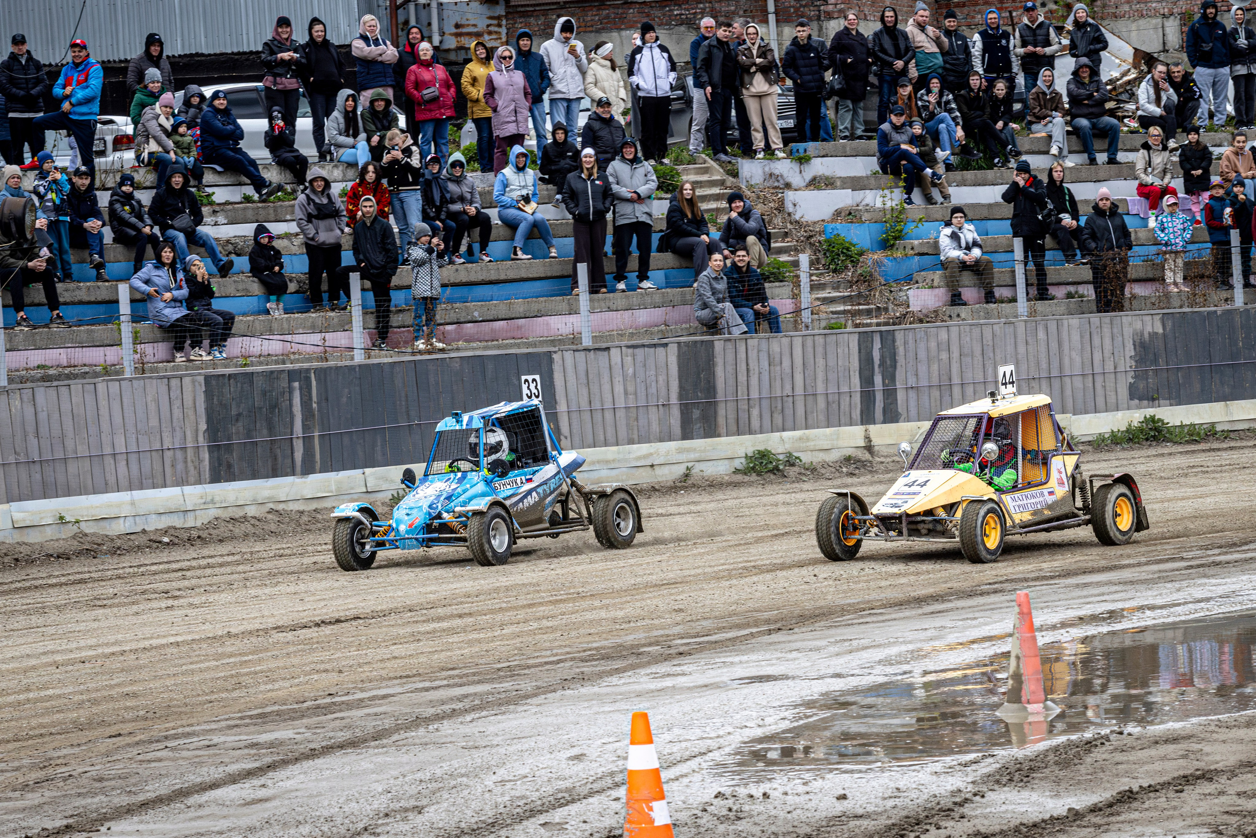 Автогонки на гаревой дорожке. Bertran Ordo