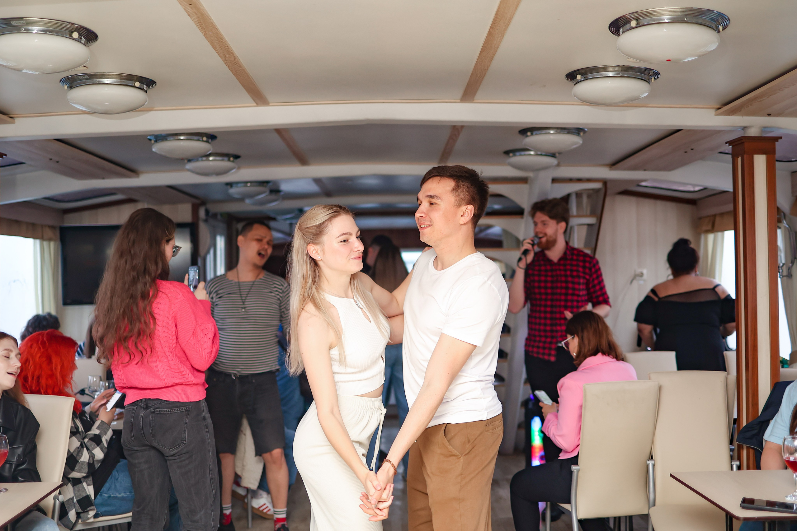 Gravity Project круизы. Репортажный и портретный фотограф в Санктпетербурге. Видиосъемка мероприятий в Санкт-Петербурге