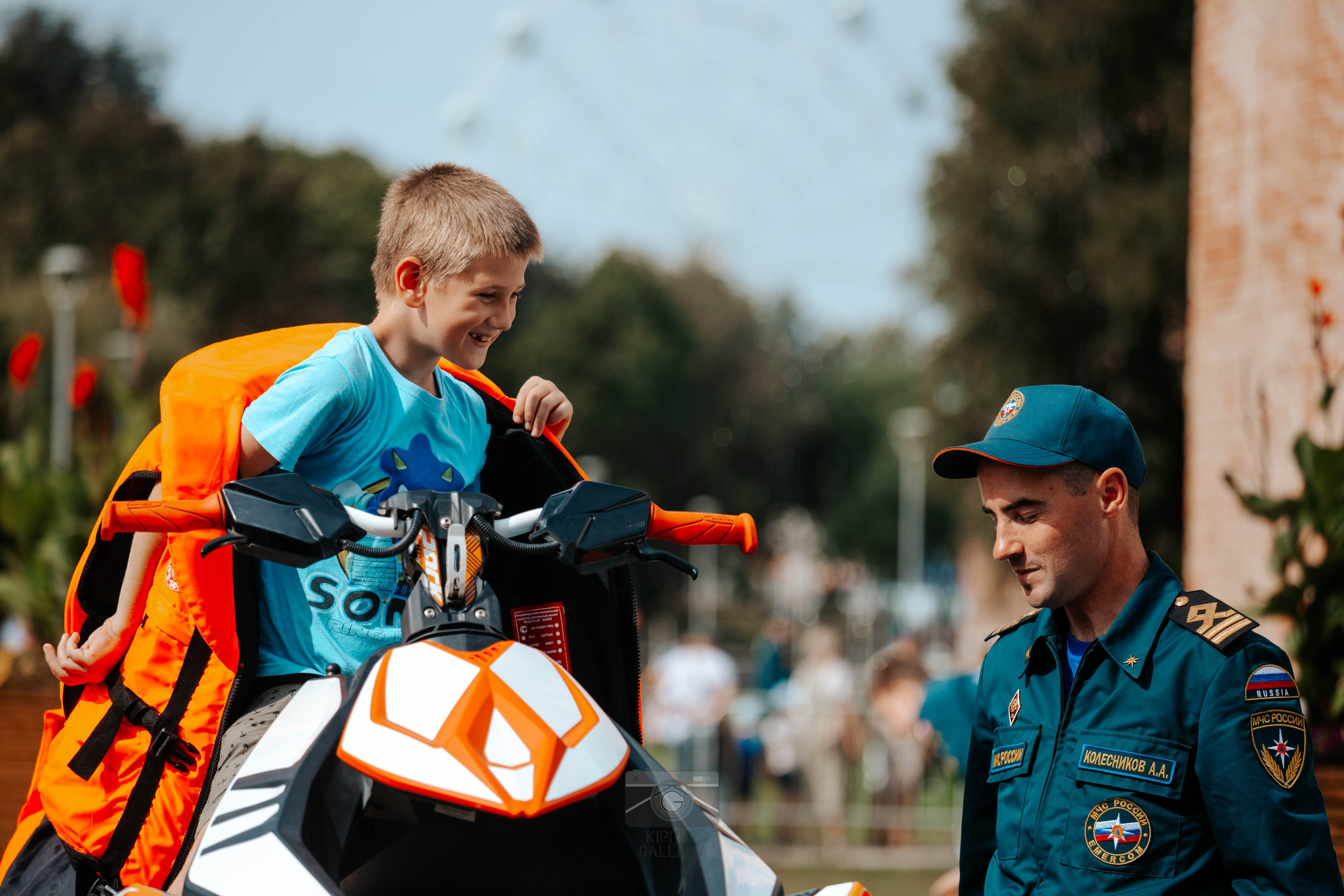 Смоленск — Акция от МЧС России «Мы первыми приходим на помощь!». KiPPER Gallery — Фотограф