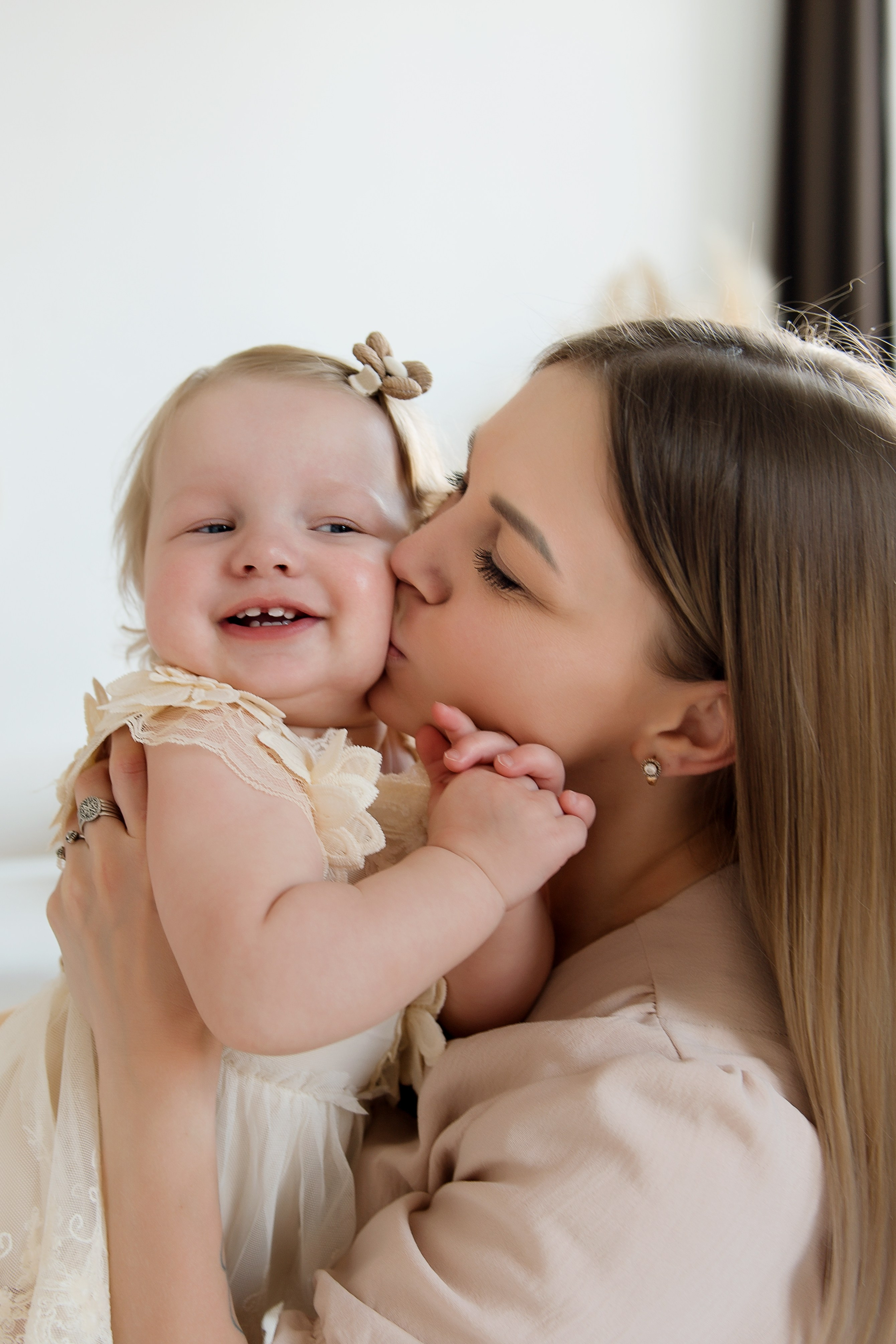 Семейная фотосессия 1 год в Москве. Детский фотограф в Долгопрудном и Москве