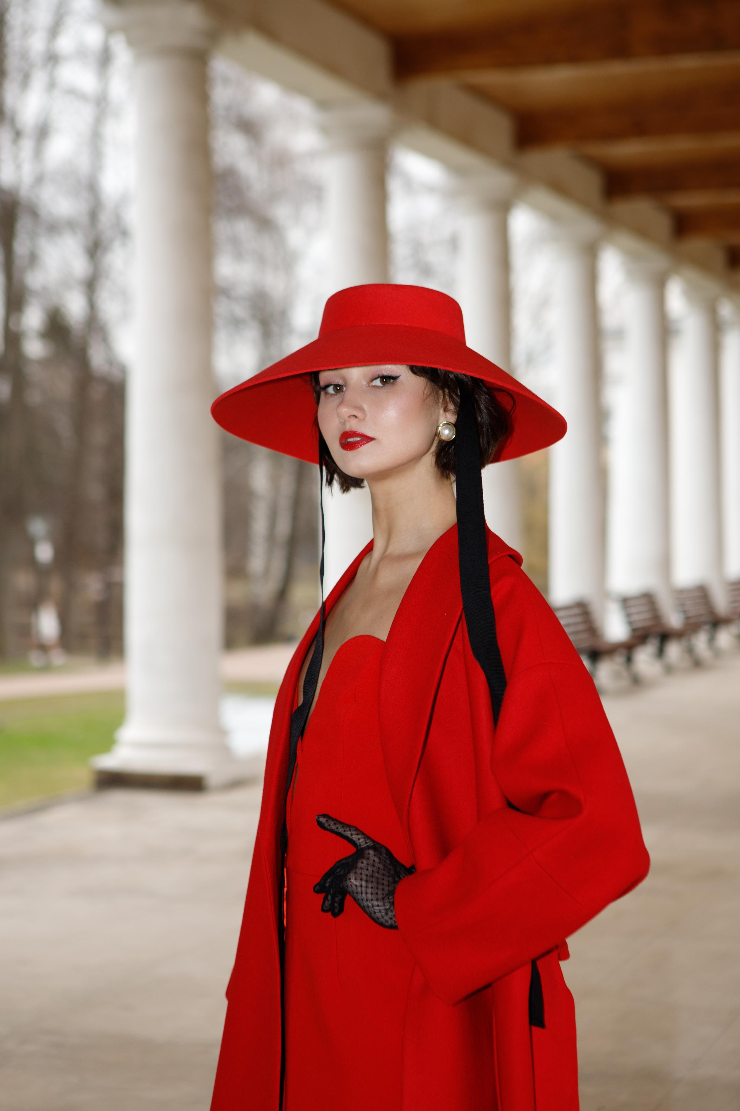 Девушка в красном. Свадебный фотограф Алена Полянская