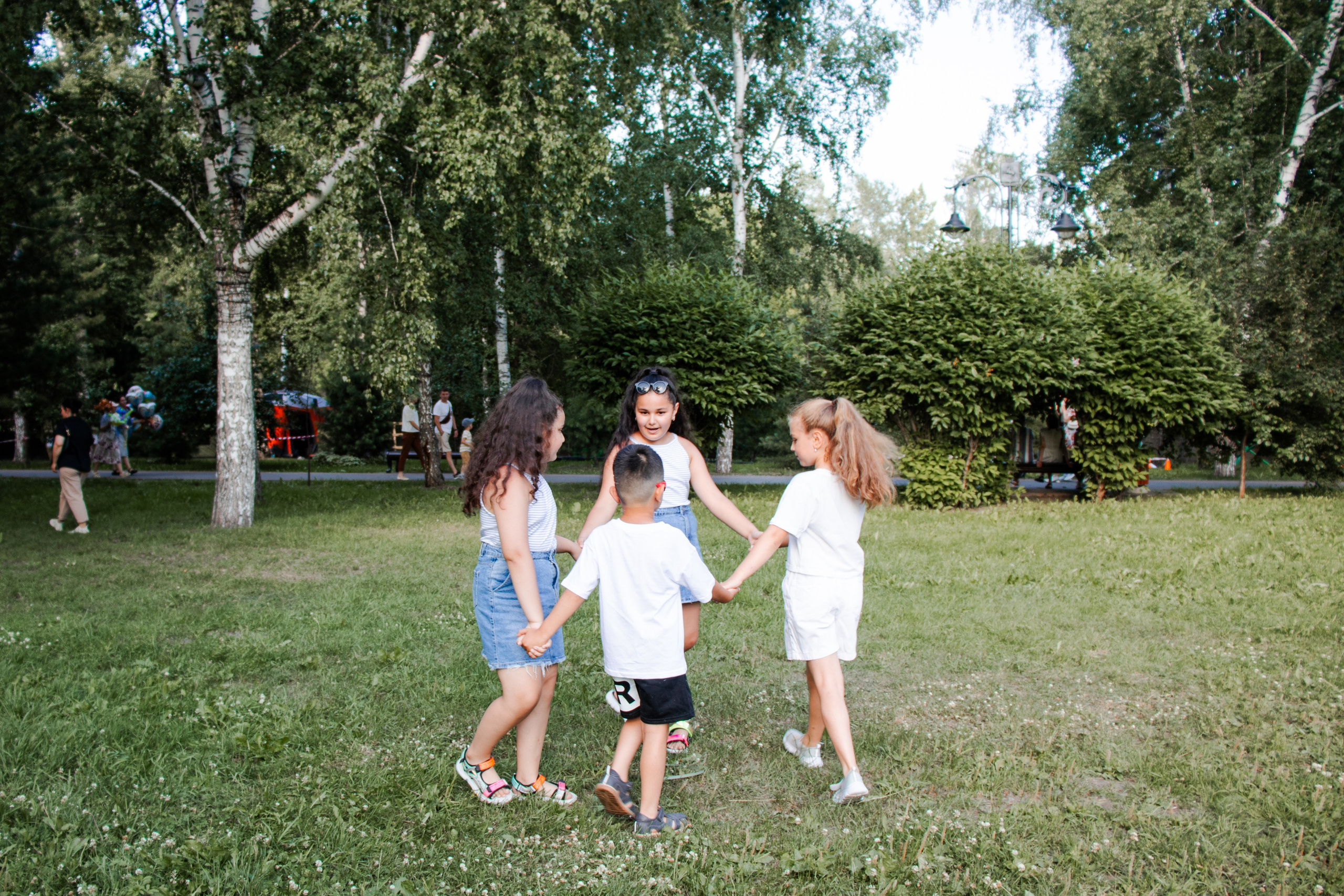 Семейная фотосессия Томск. Семейный фотограф Томск. Семейная фотосъёмка Томск. Фотограф в Томске Дарья Пучкина