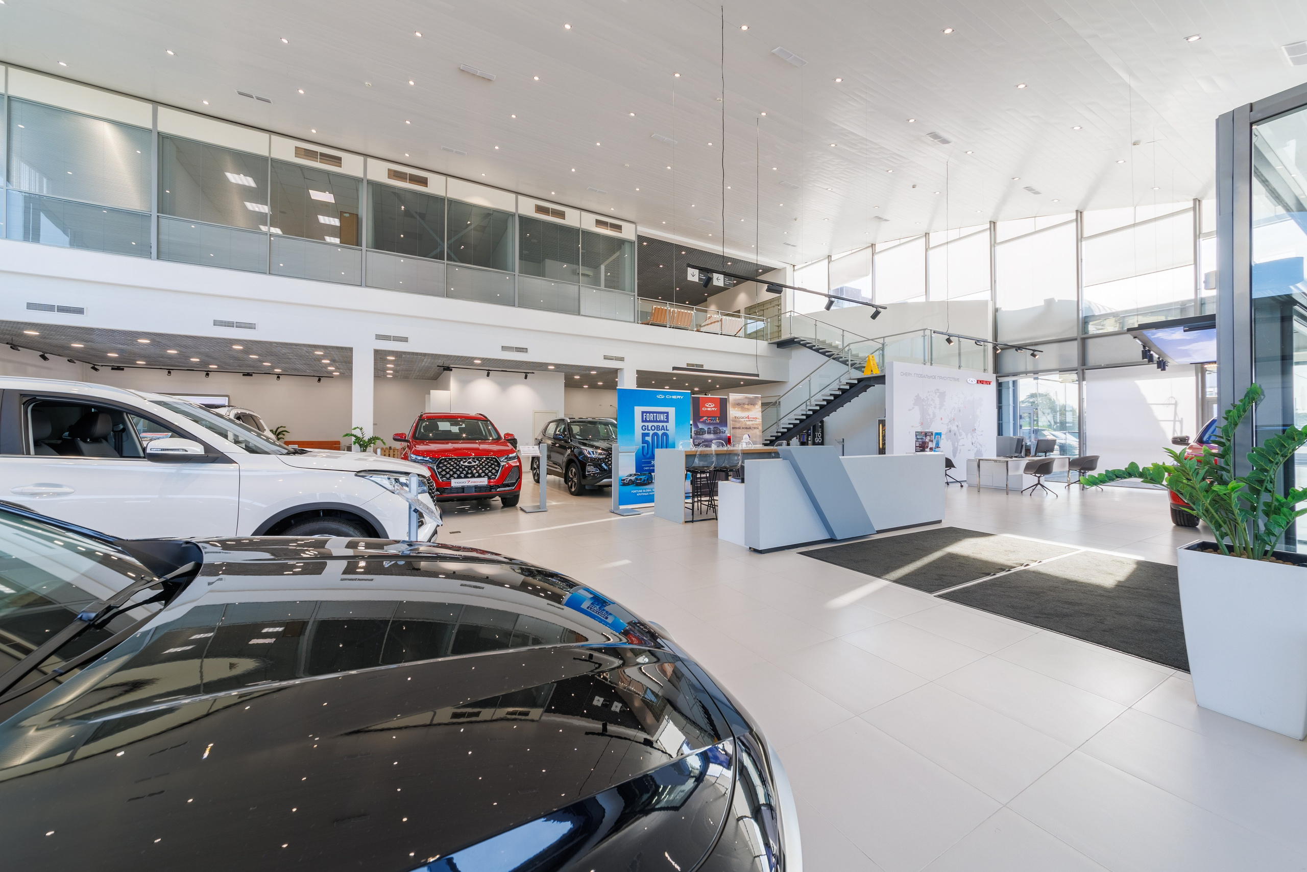 Фото для автомобильного дилерского центра в СПб