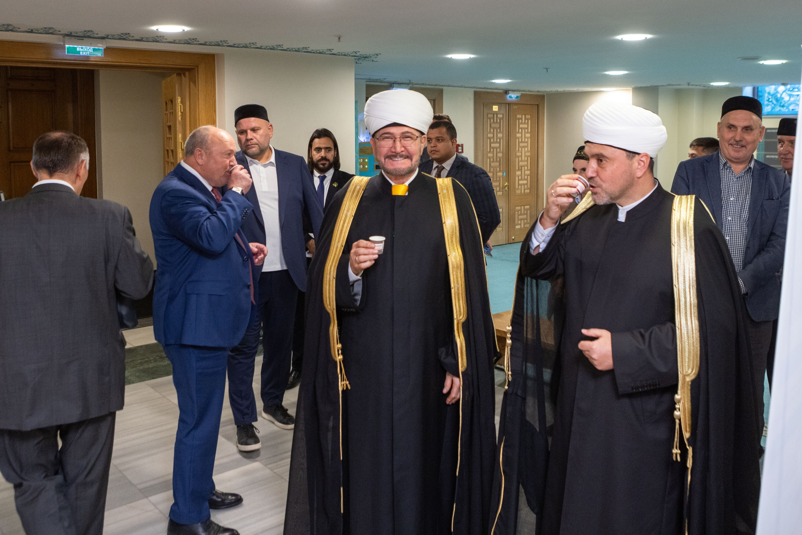 Открытие выставки Мир Корана. Рекламный, предметный, репортажный, семейный фотограф и художник в Москве