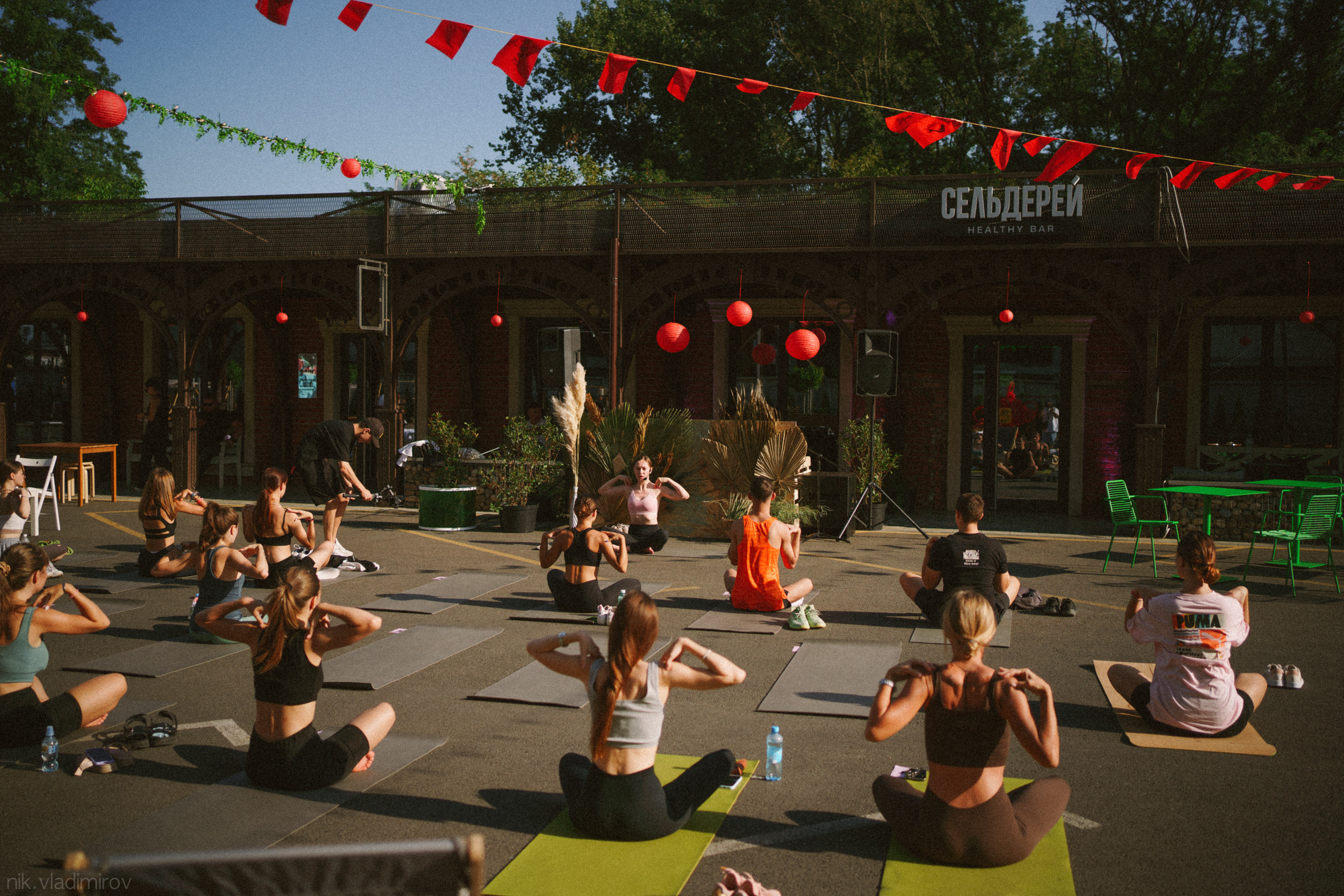 АЗИЯ МАРКЕТ 1.0. Фотограф Николай Владимиров