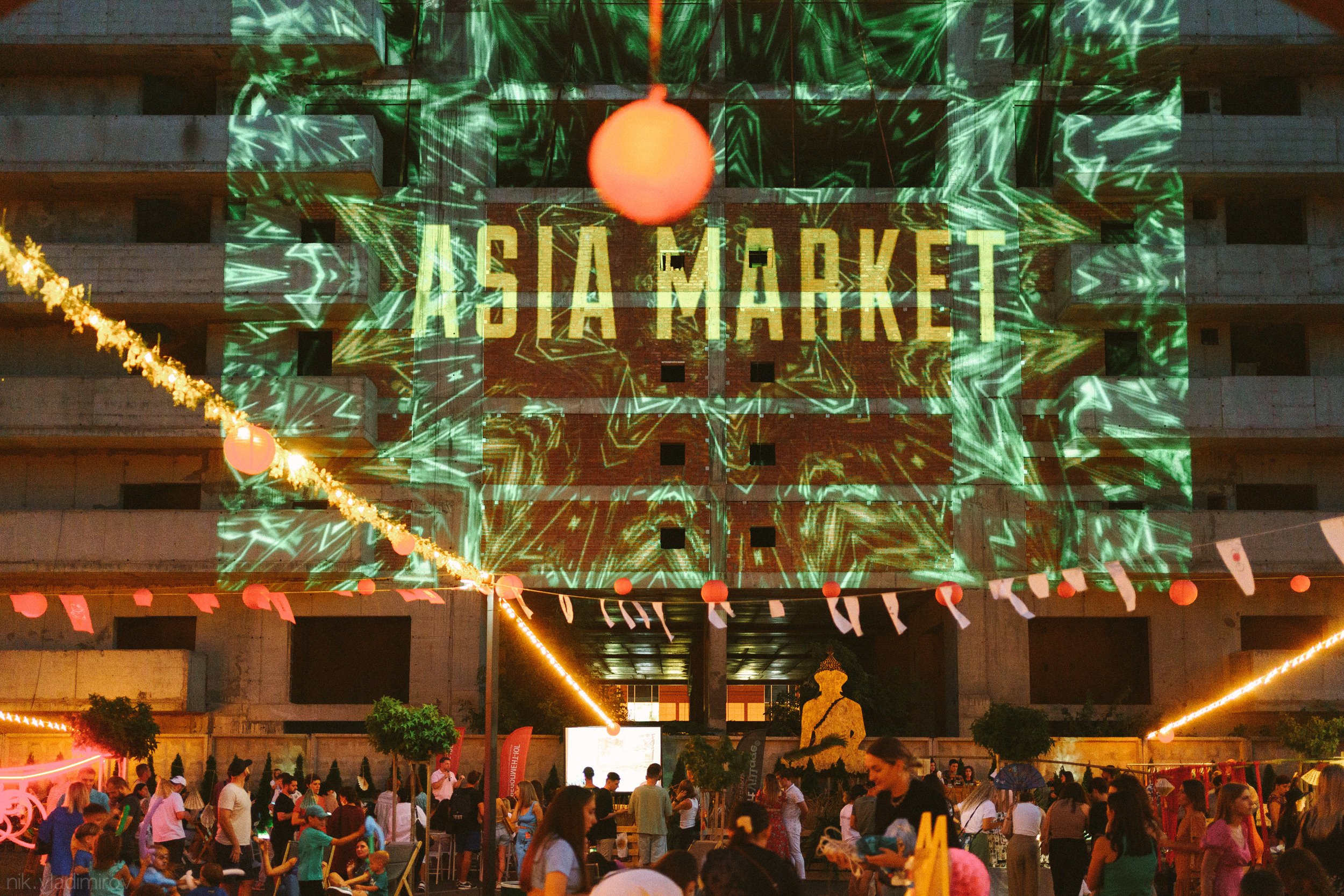 АЗИЯ МАРКЕТ 1.0. Фотограф Николай Владимиров