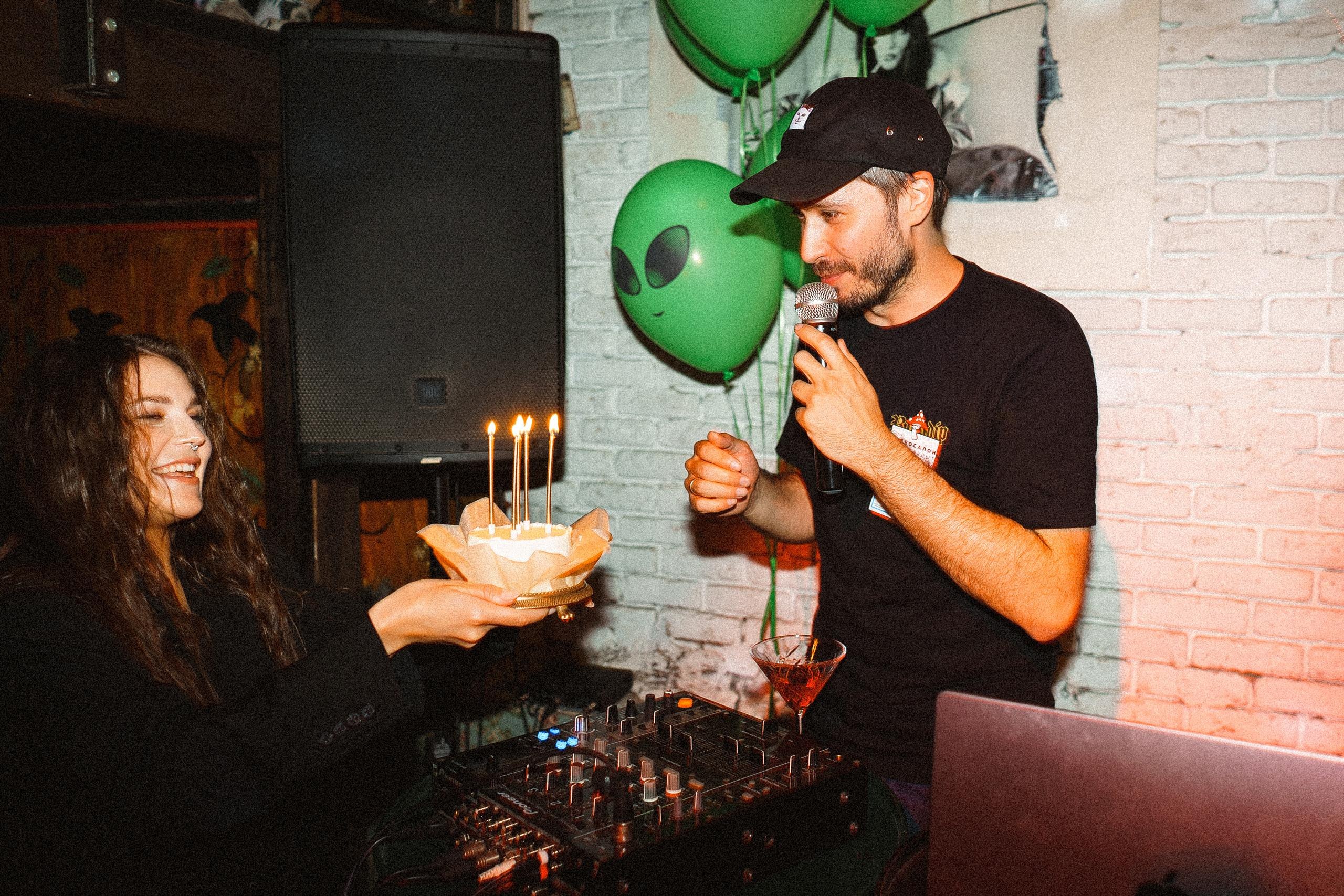 Бар Видеосалон Закрыт. Birthday party. Фотограф Николай Владимиров