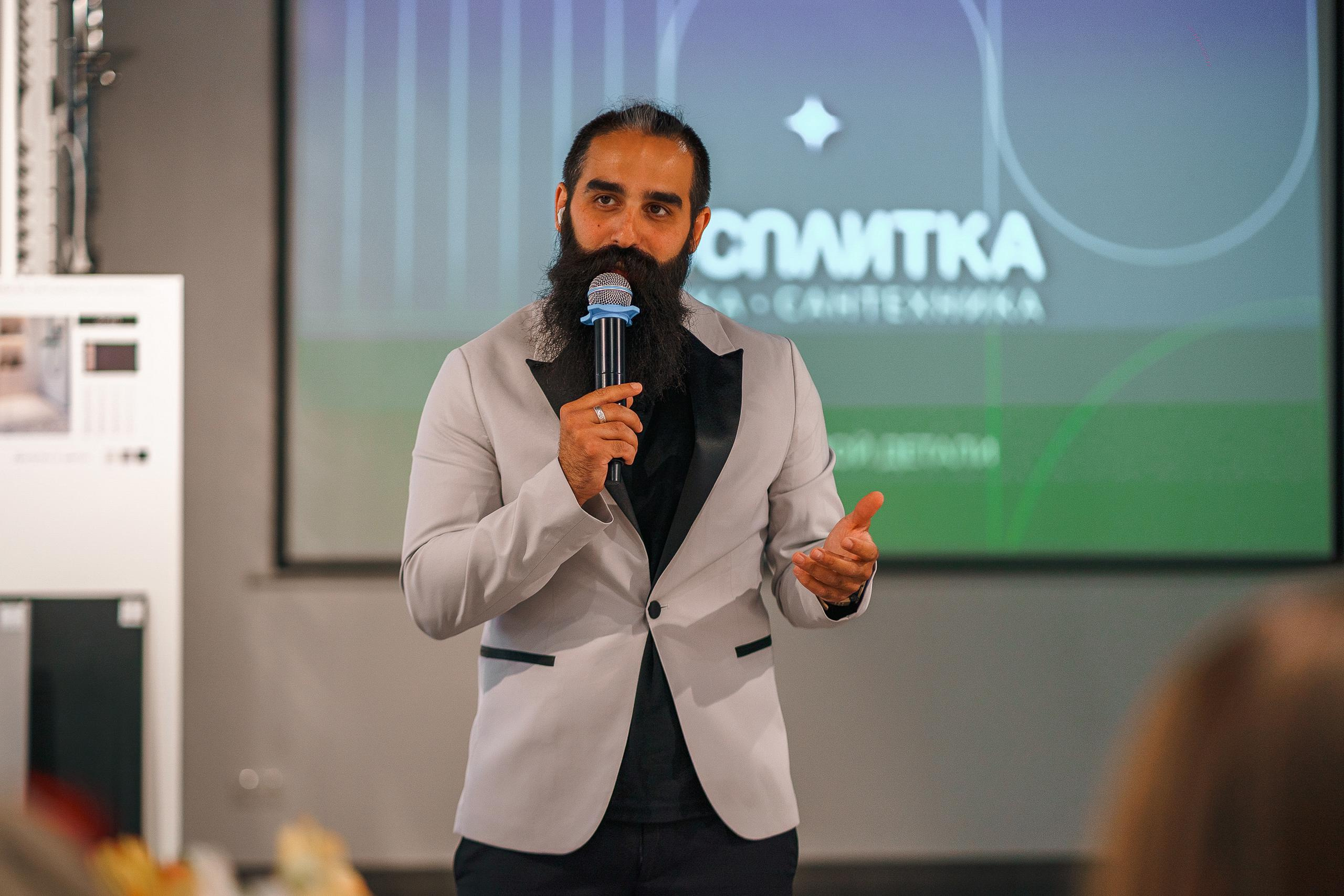 Салон «Мосплитка». Фотограф Николай Владимиров