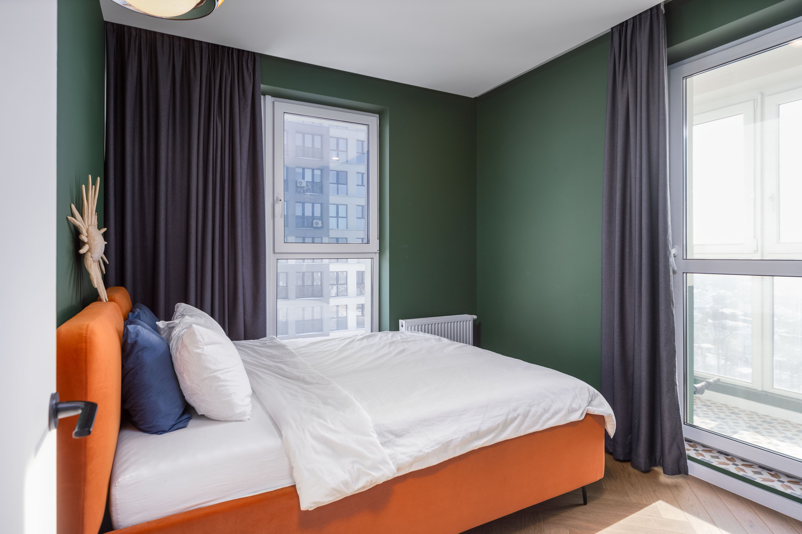 Интерьер спальни двухкомнатной квартиры в ЖК Minsk World