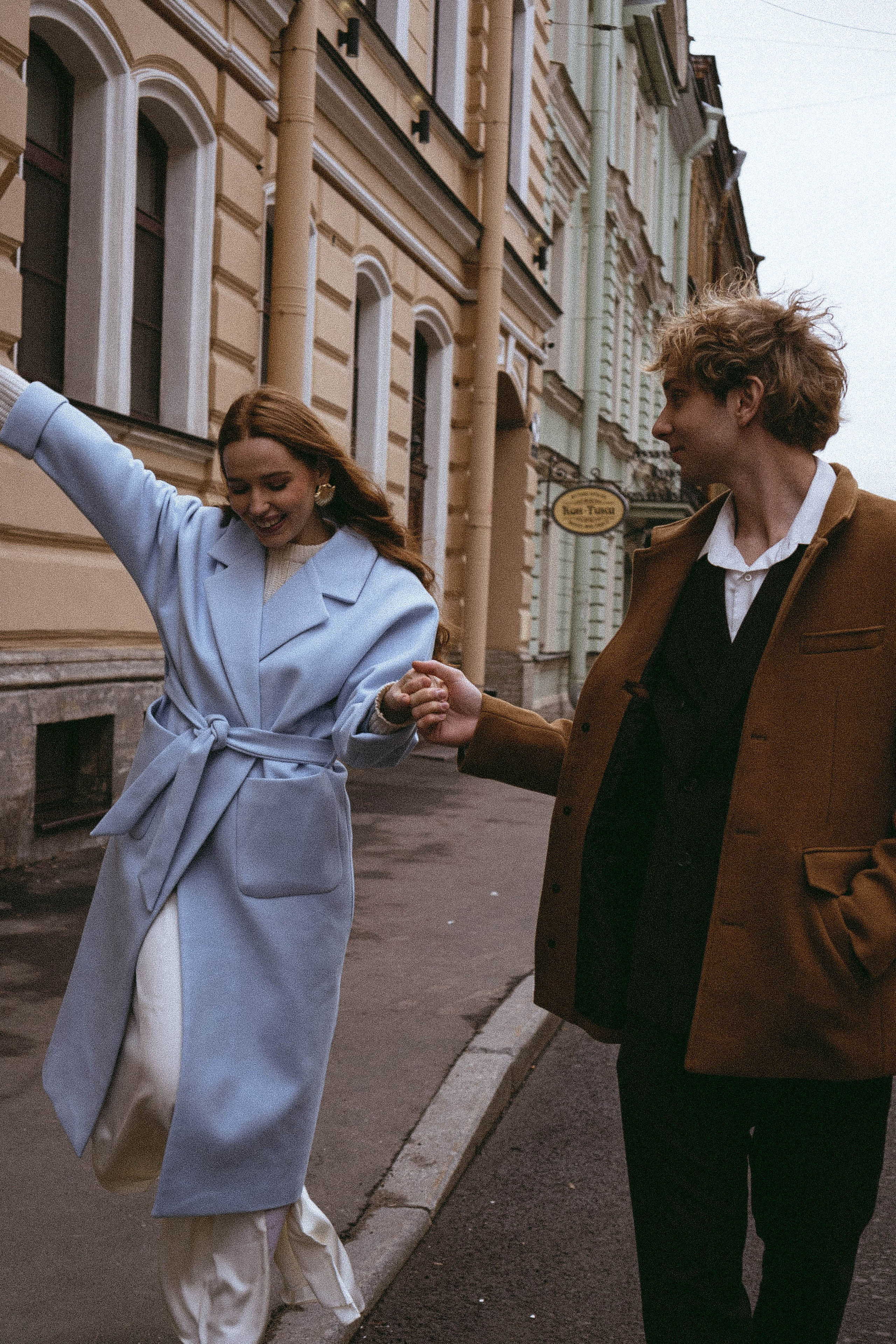 СВАДЕБНАЯ ПРОГУЛКА ПО ПЕТРОГРАДКЕ ВЕСНОЙ (ФОТОСЕССИИЯ ПАРЫ СВАДЕБНАЯ). Профессиональный фотограф, Санкт-Петербург — Виктория Богомолова