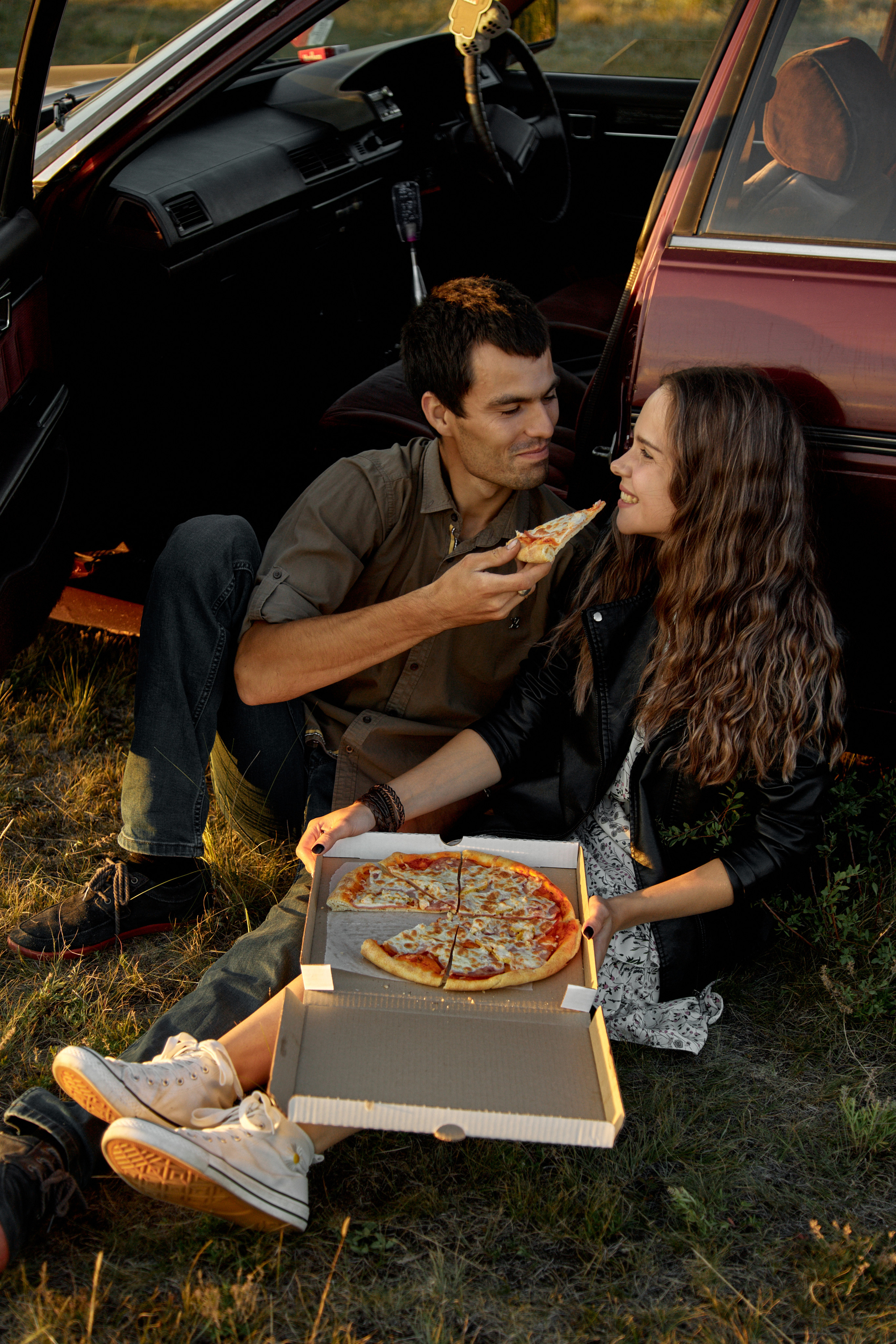 Руслан и Вероника — Love-story с фактурной тачкой. Фотограф Челябинск — Кирилл Устюжанин