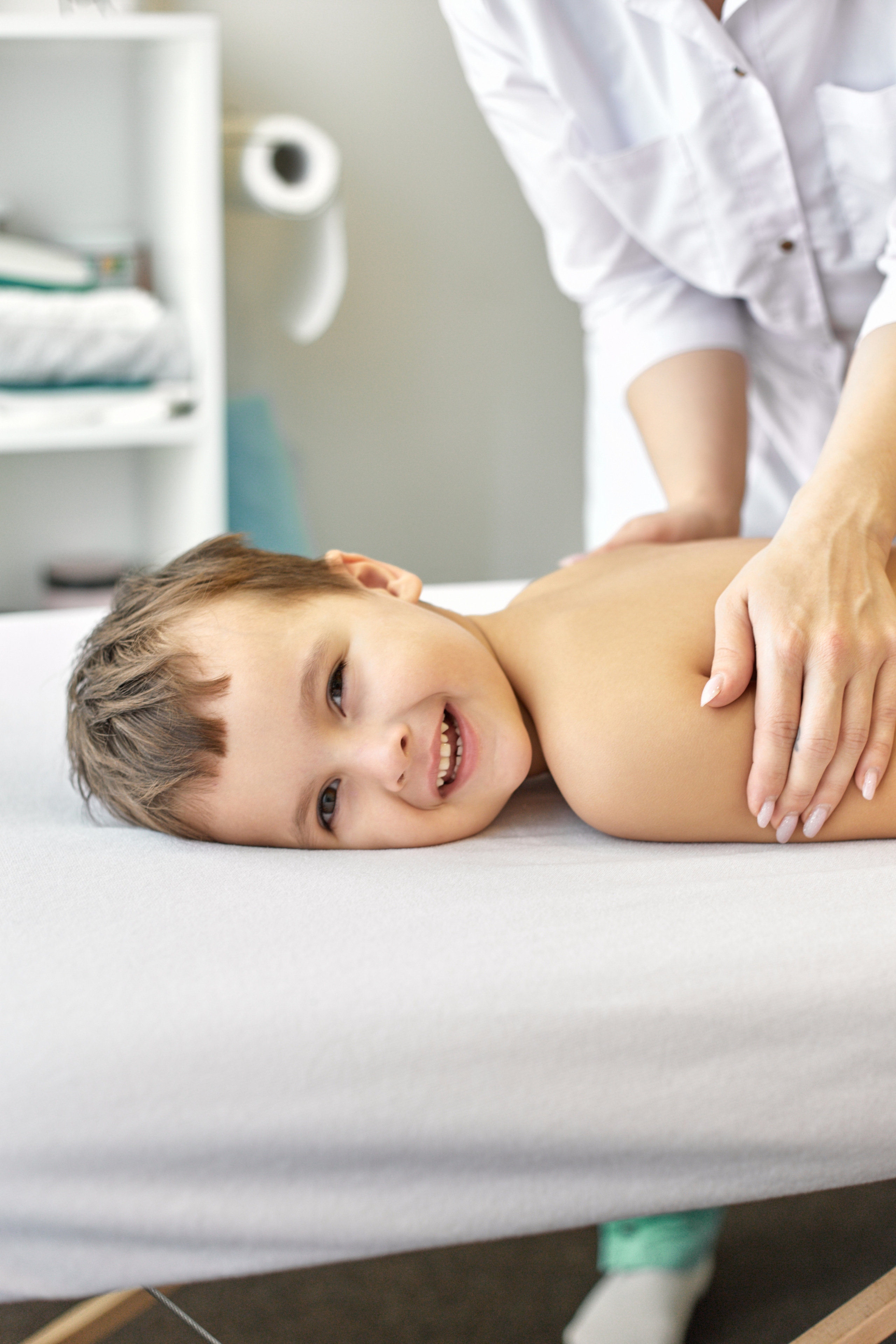 Юлия Шенфельд — профессиональный массажист. Фотограф Челябинск — Кирилл Устюжанин