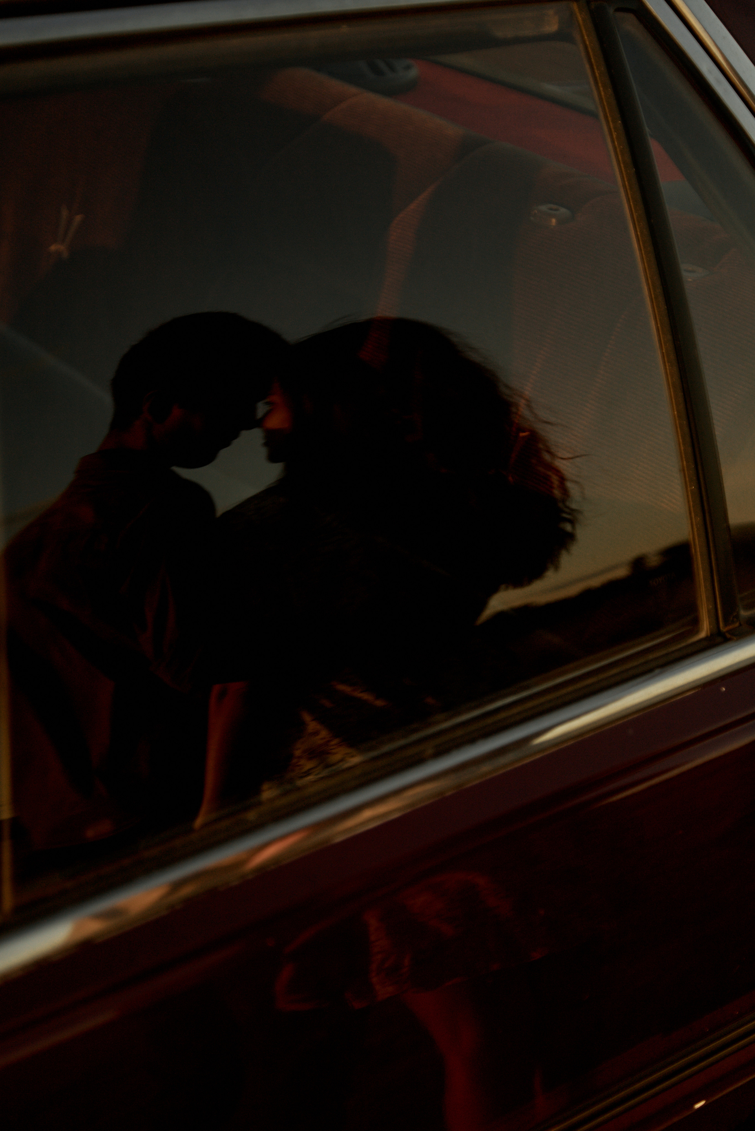 Руслан и Вероника — Love-story с фактурной тачкой. Фотограф Челябинск — Кирилл Устюжанин