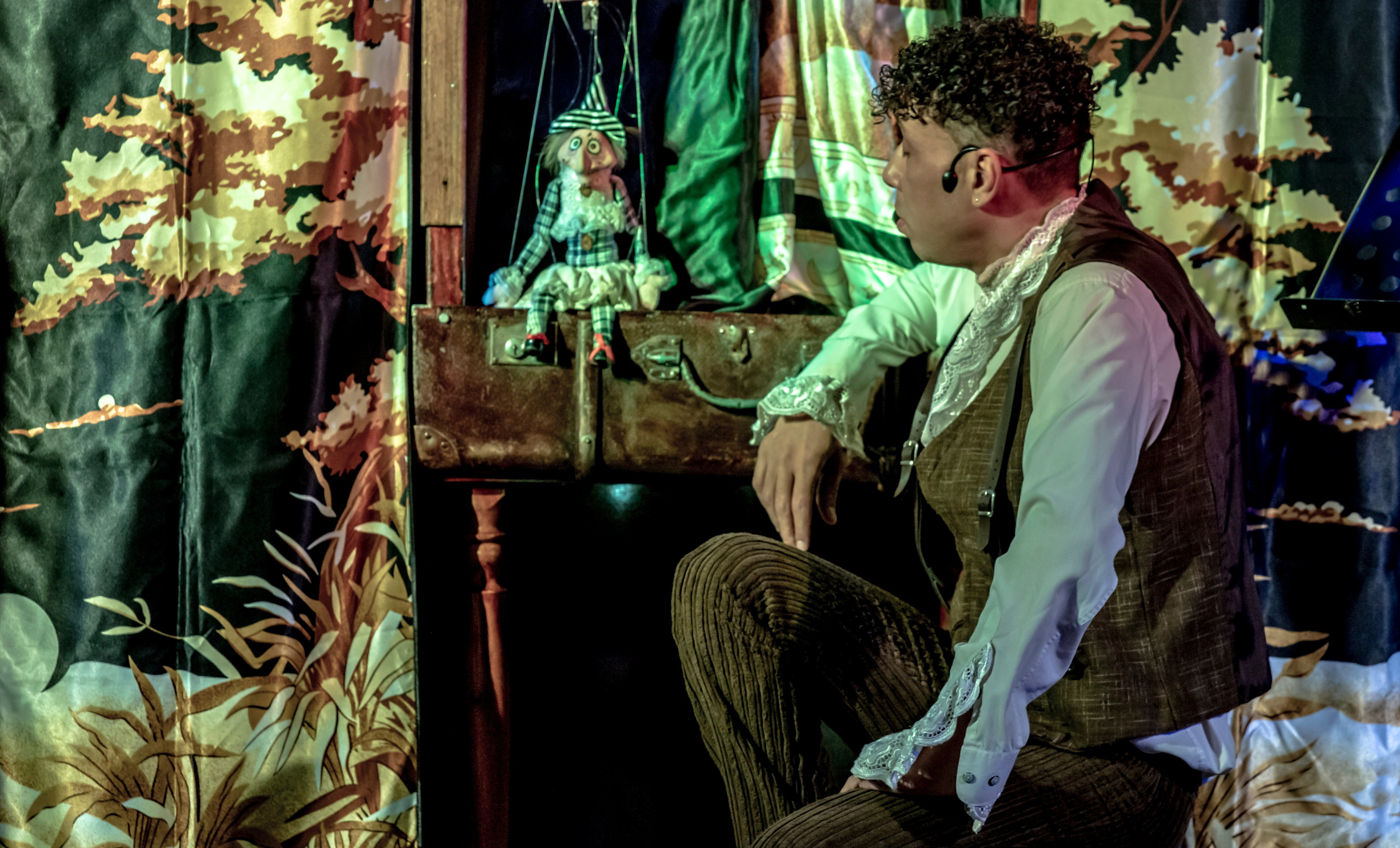 Маленькая ведьма спектакль театра Саквояж. Фотограф в Сочи Юрий Шептаев