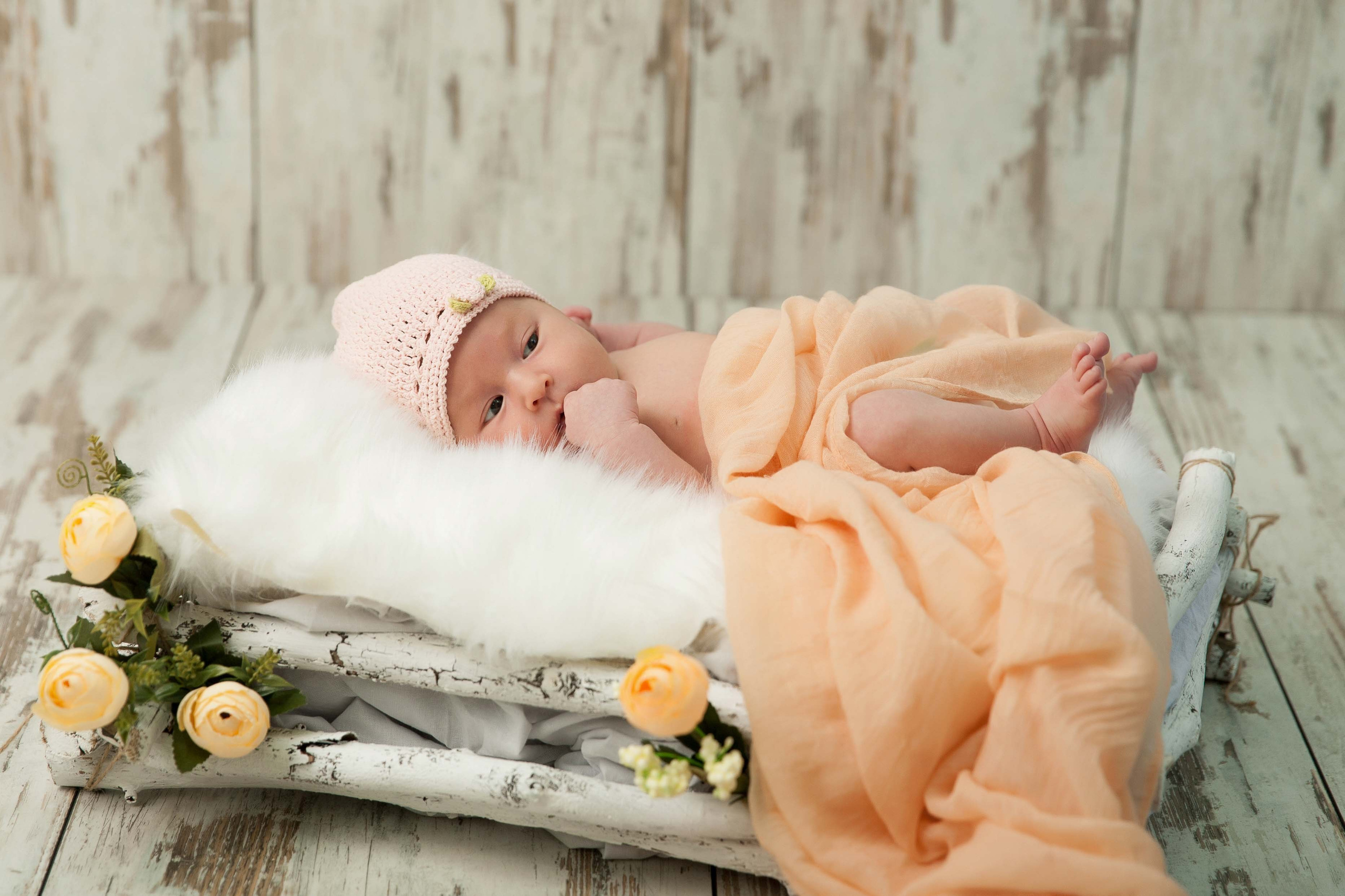 Новорожденные и младенцы. Фотостудия Алматы. Фотосъемка Алматы. Фотосессия Алматы. Фотокурсы. Обучение фотографии. Аренда студии