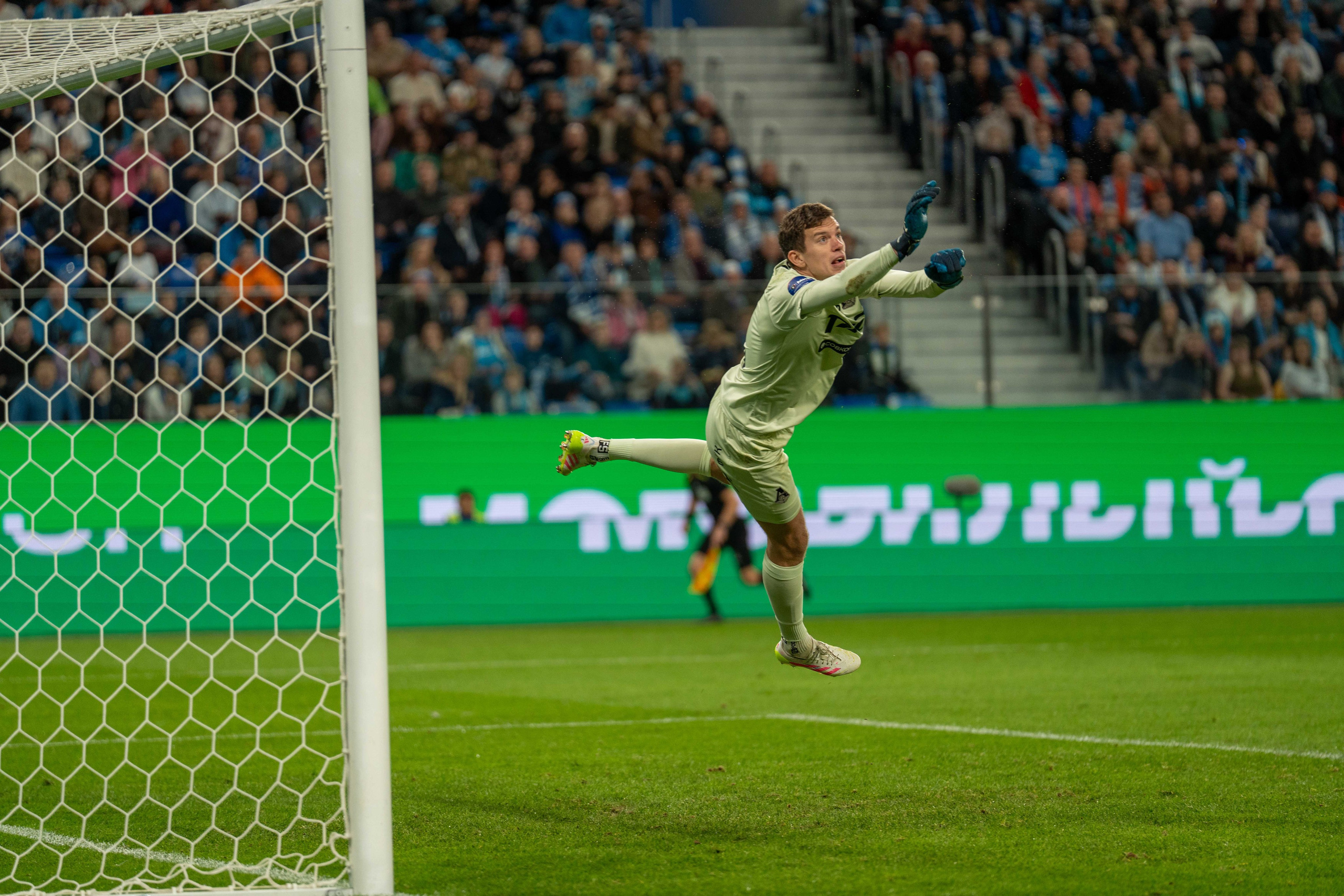 Зенит — Локомотив: фотогалерея 14-го тура РПЛ на Газпром Арене | Антон Гауф. Спортивный фотограф в Санкт-Петербурге | Антон Гауф