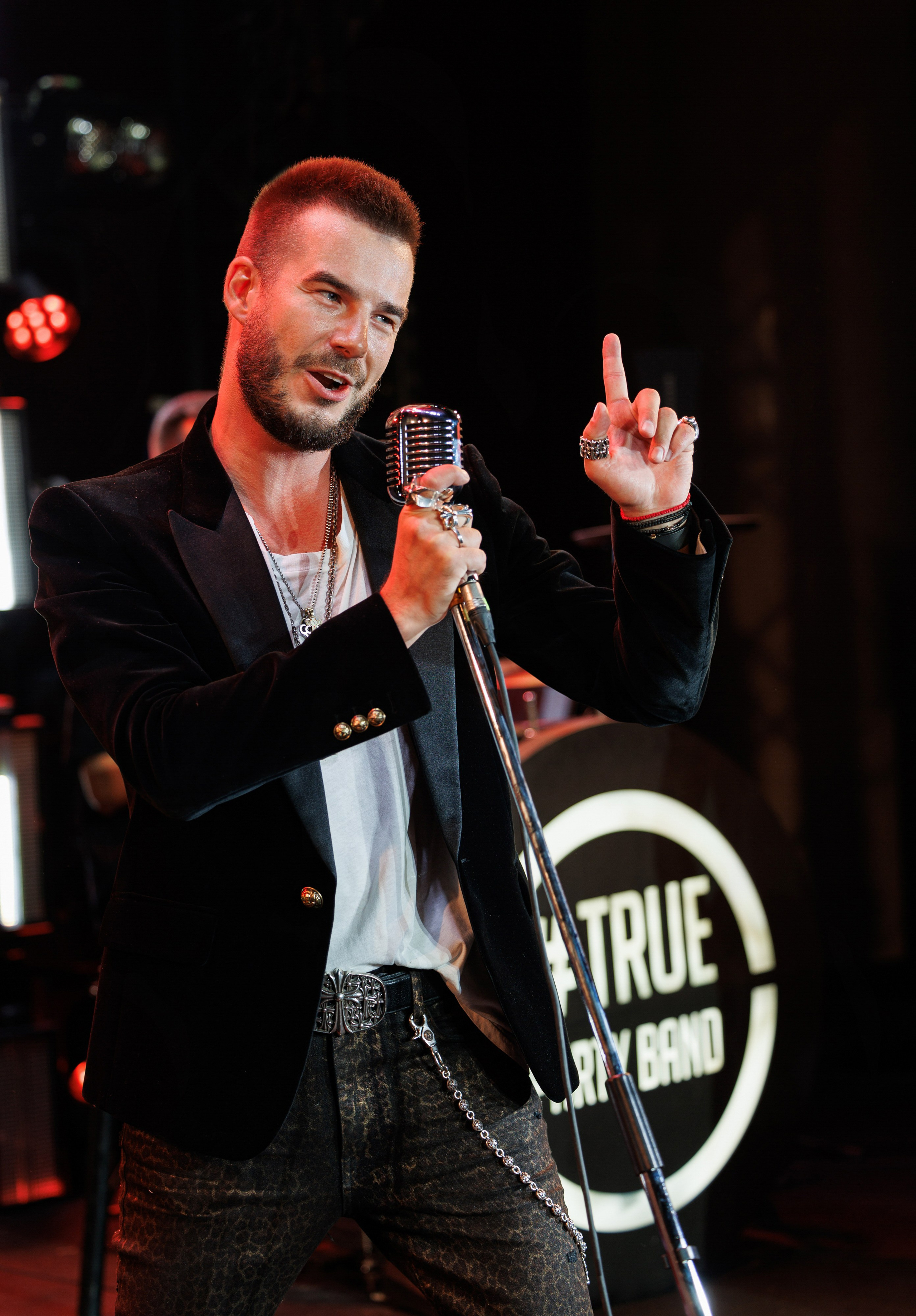 Виталий & Кристина. RETOUCH-HOUSE