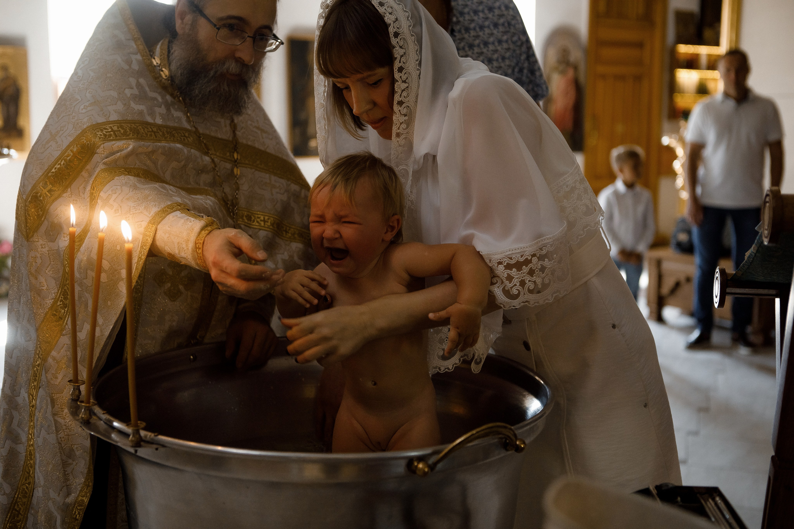Таинство крещения. Фотограф материнства и таинства кормления Екатерина Кузьмин
