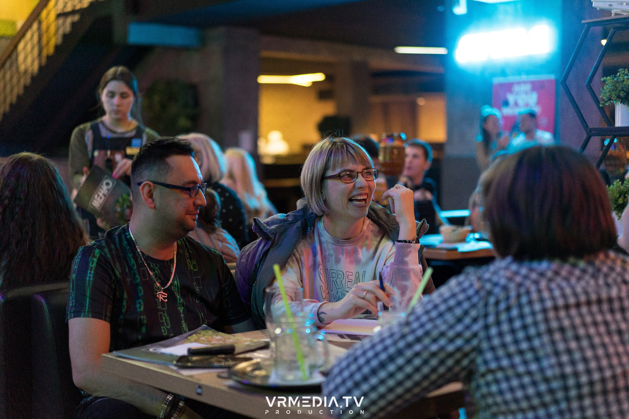 WoW QuiZ в баре «Друзья»