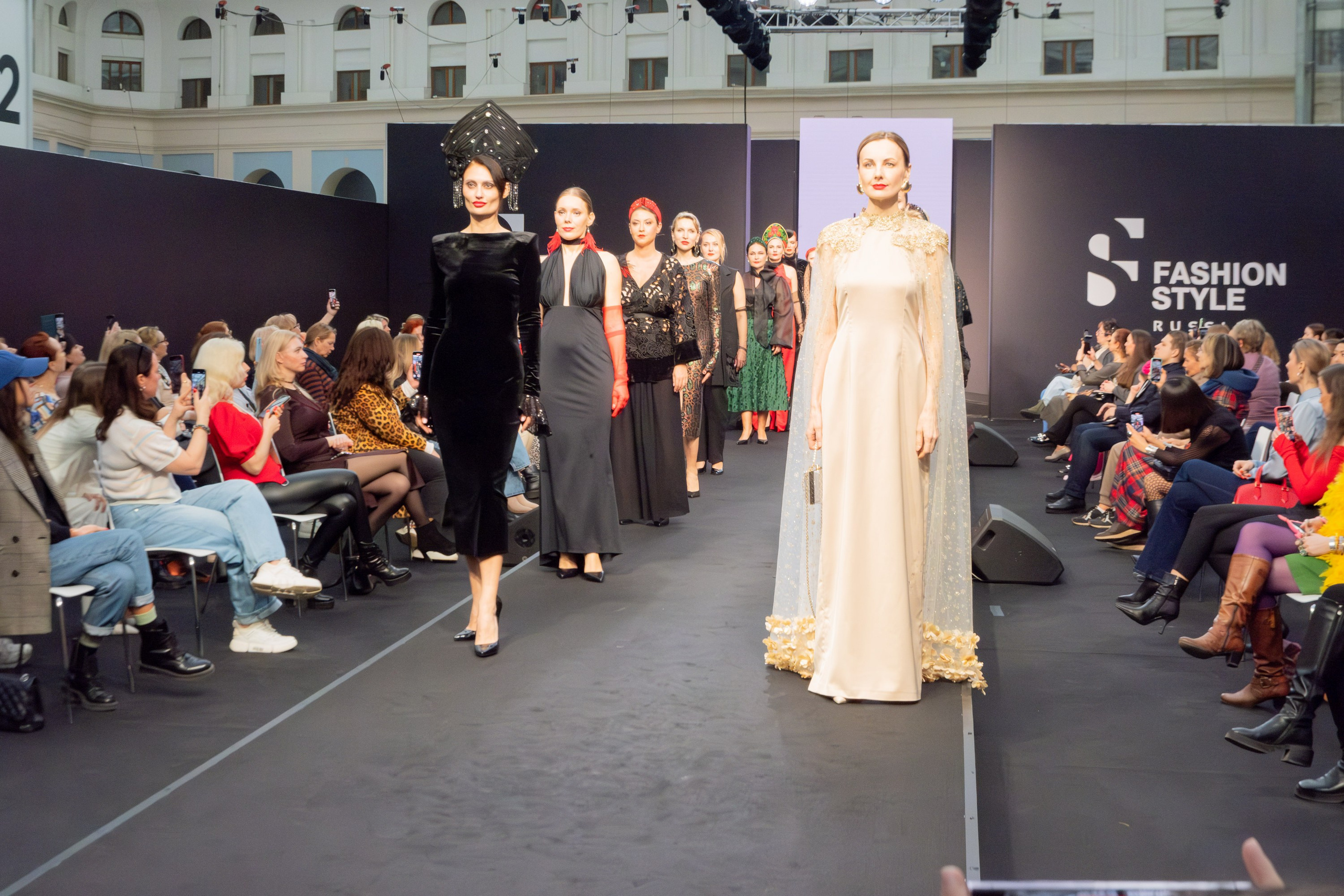 FASION STYLE 2025 ВЕСНА. Фёдор Карпов — профессиональный фотограф, работаю в Москве и области